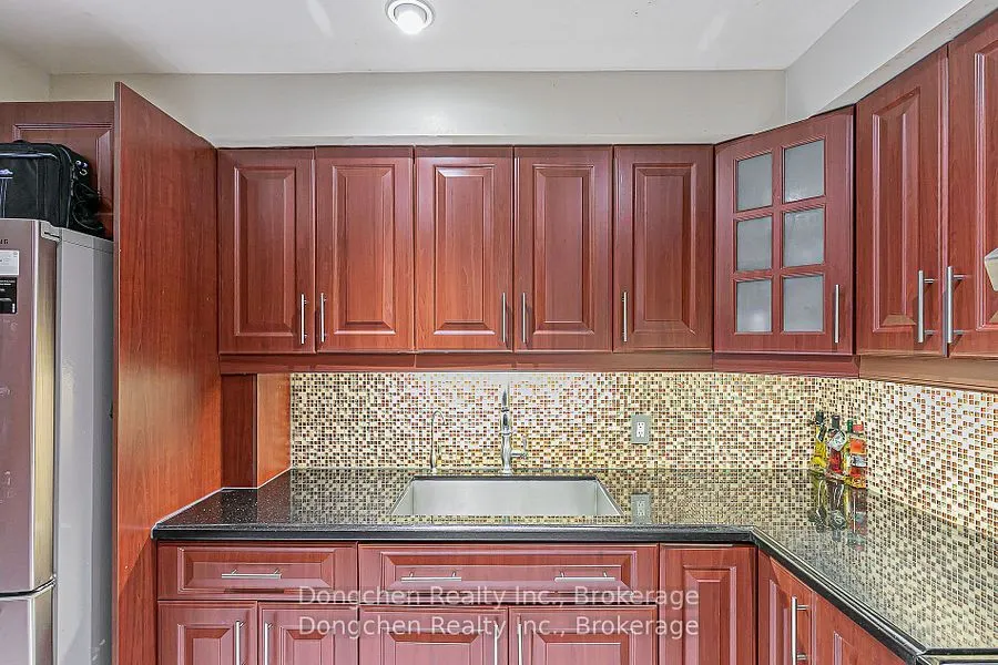 14 Carl Crescent