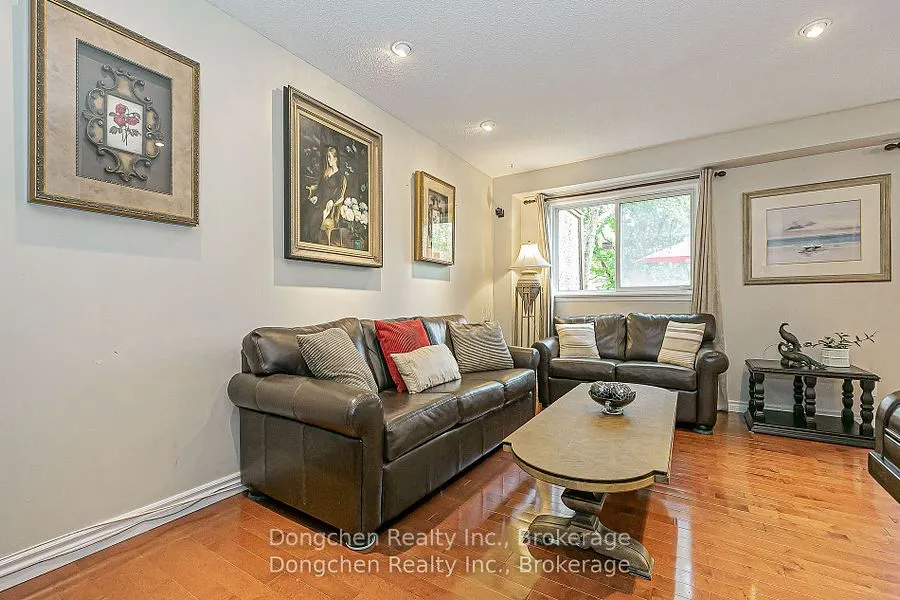 14 Carl Crescent