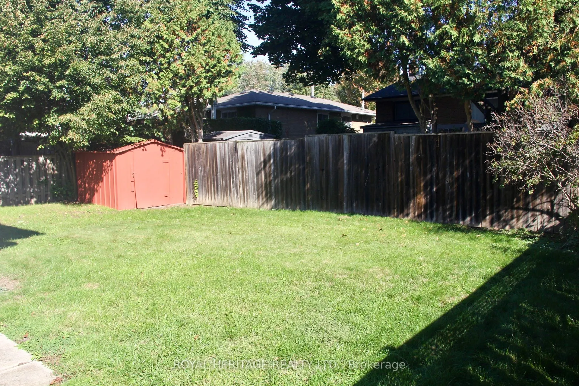 1078 Ronlea Avenue S