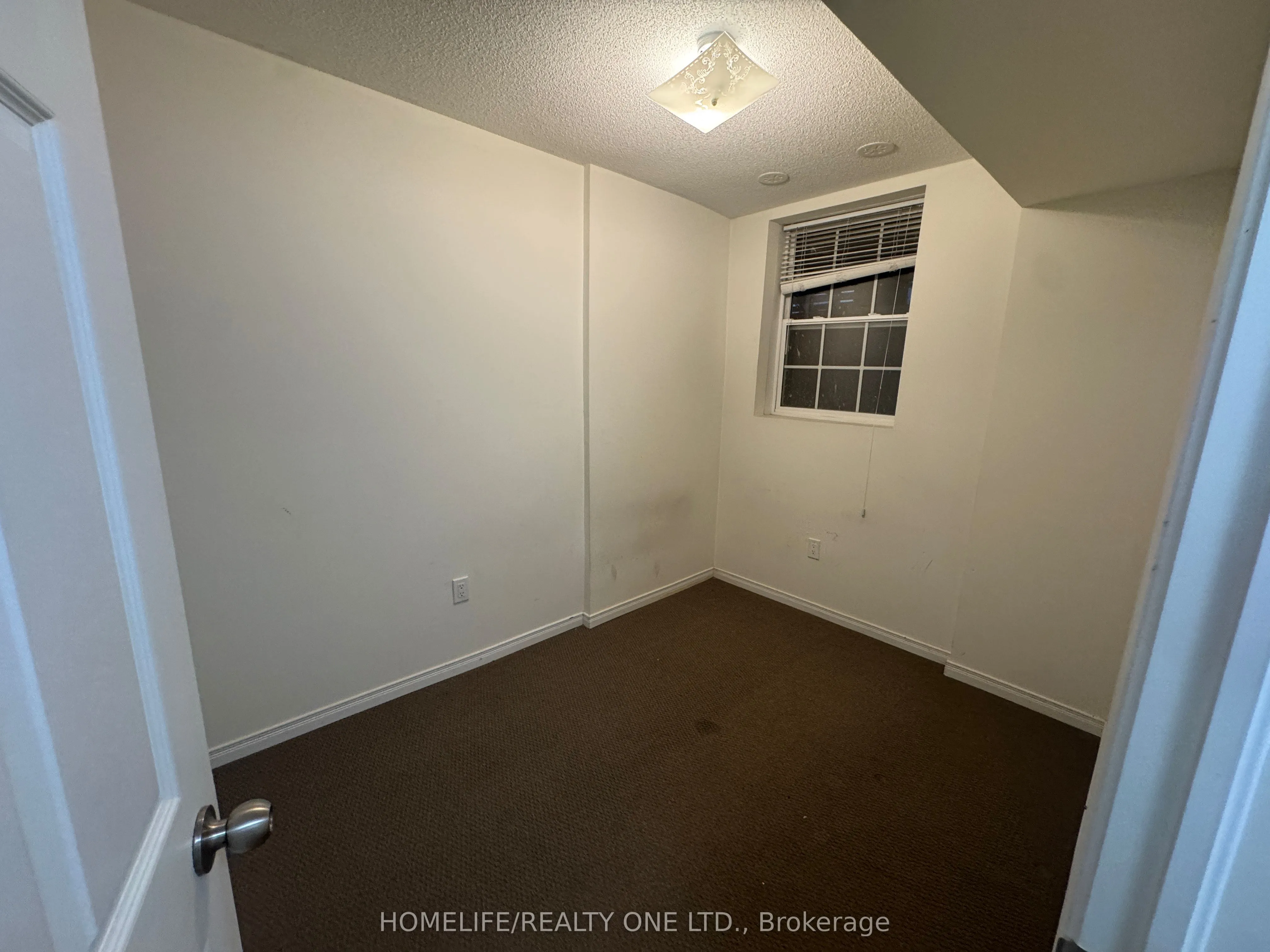29 Island Road, #15