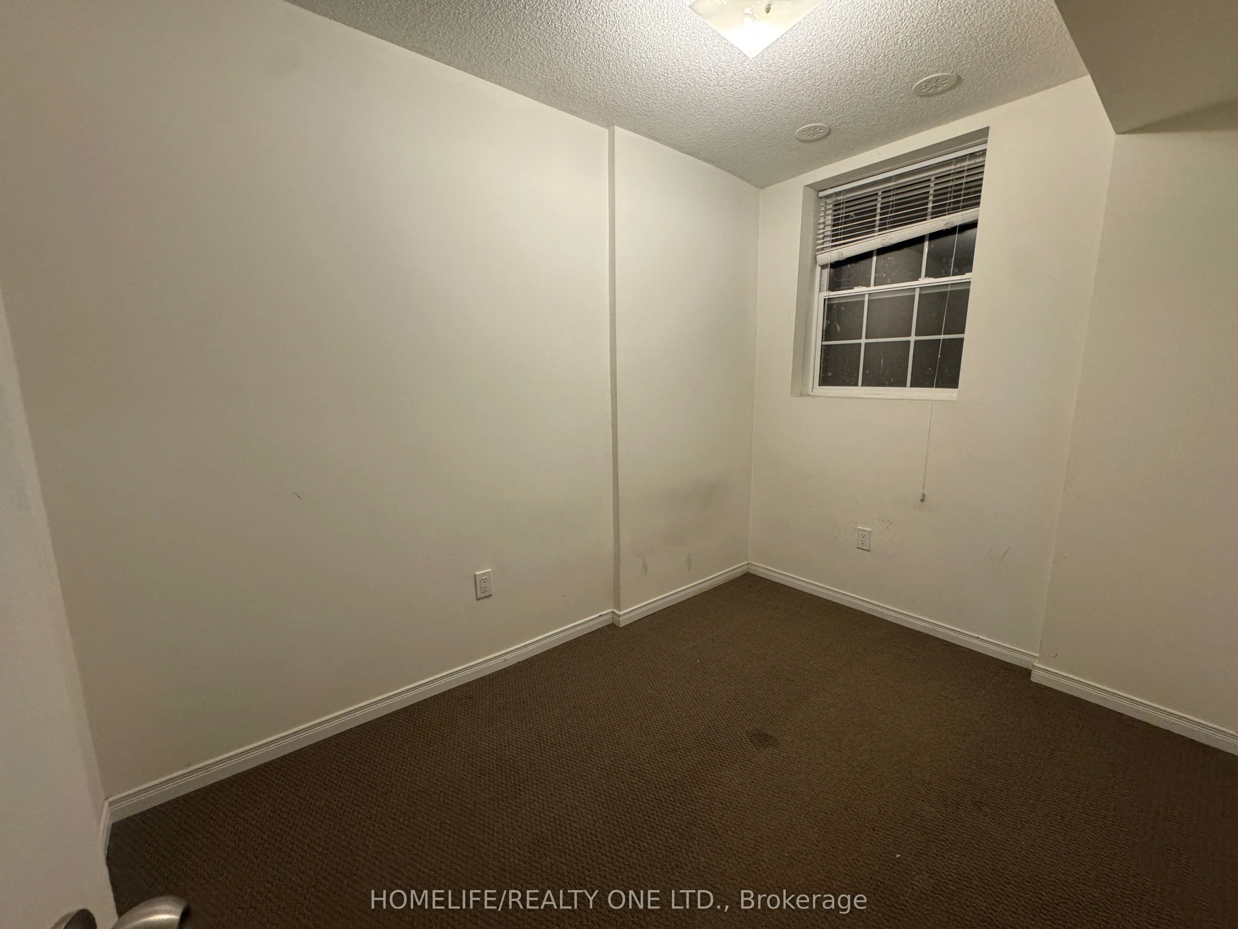 29 Island Road, #15