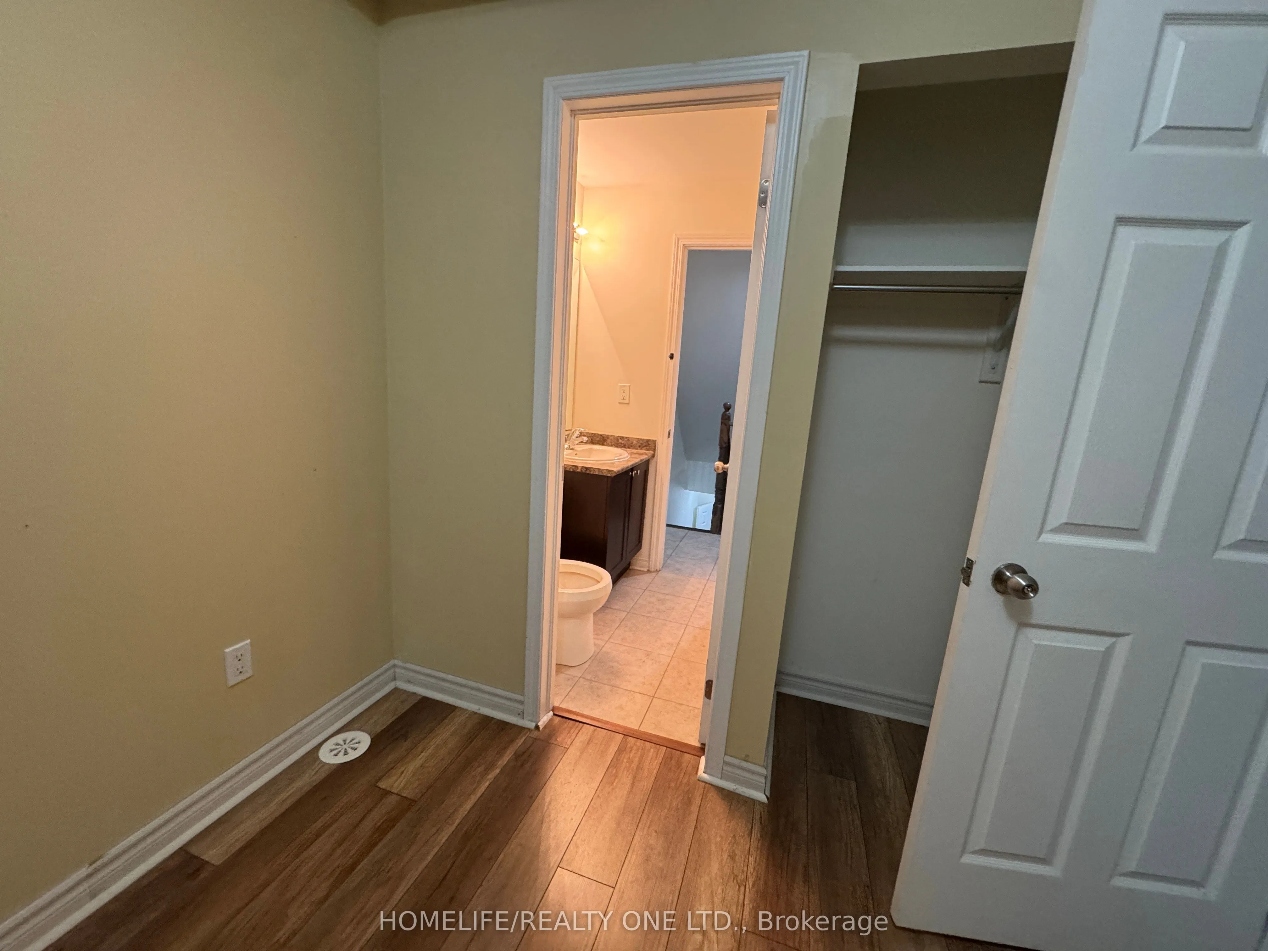 29 Island Road, #15