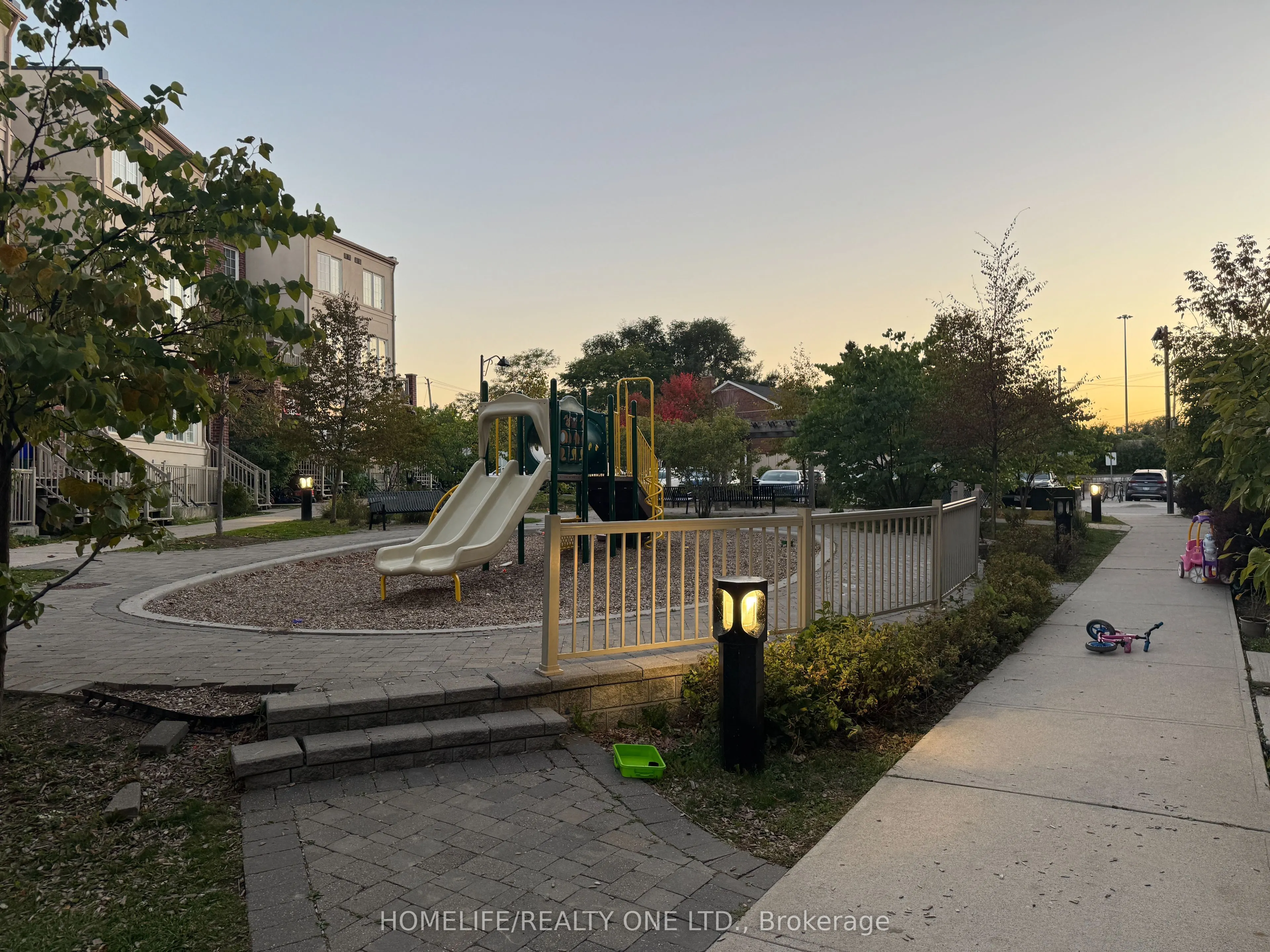 29 Island Road, #15