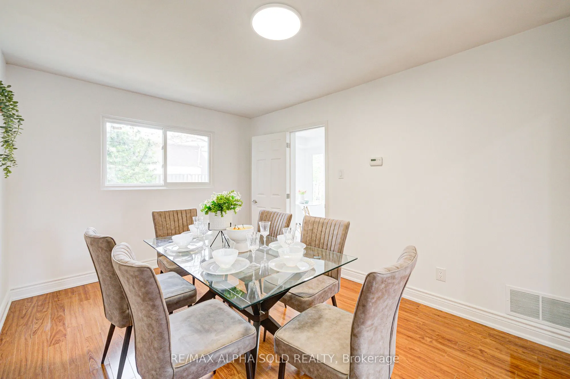 158 Ingleton Boulevard