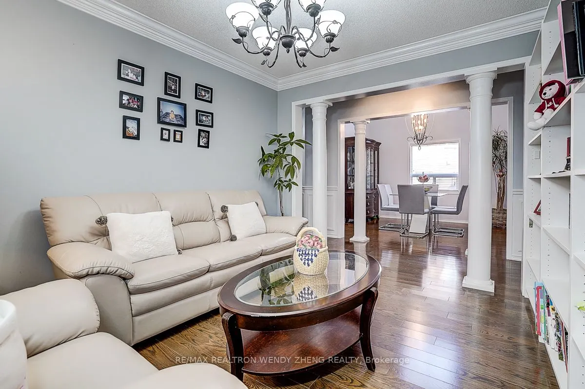 25 Neill Avenue