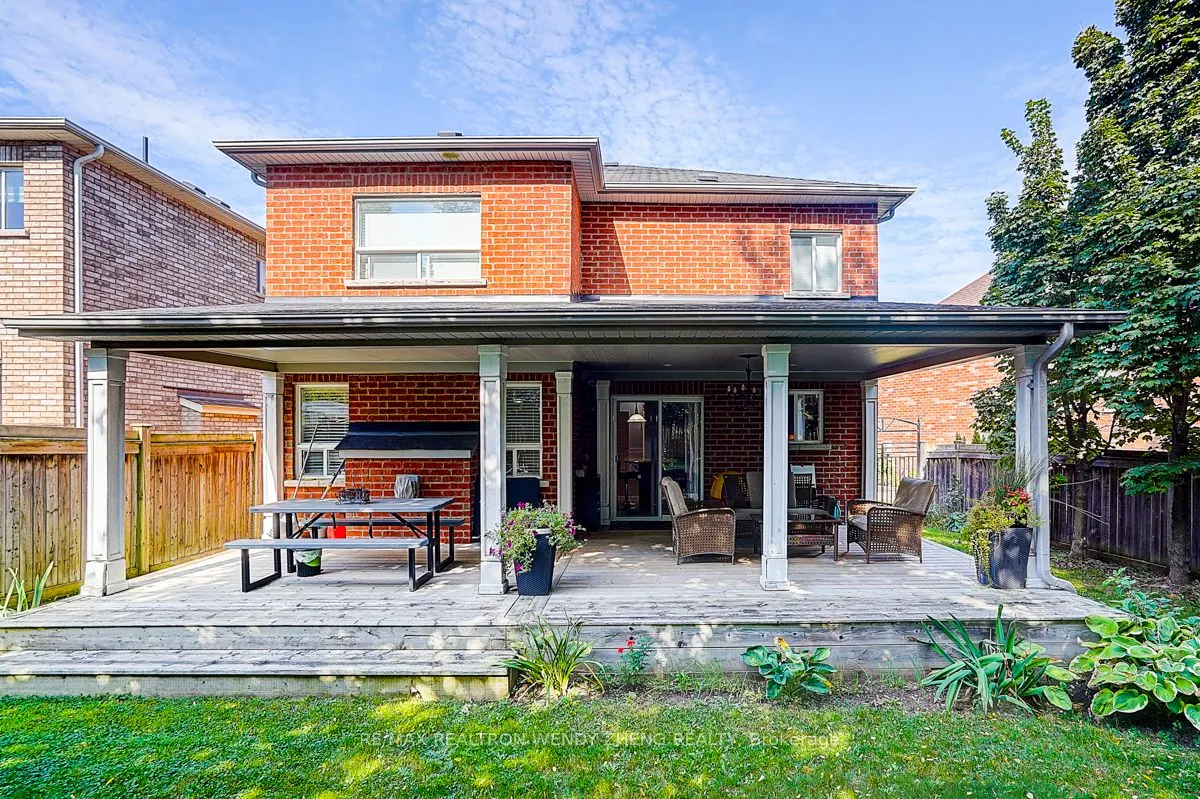 25 Neill Avenue