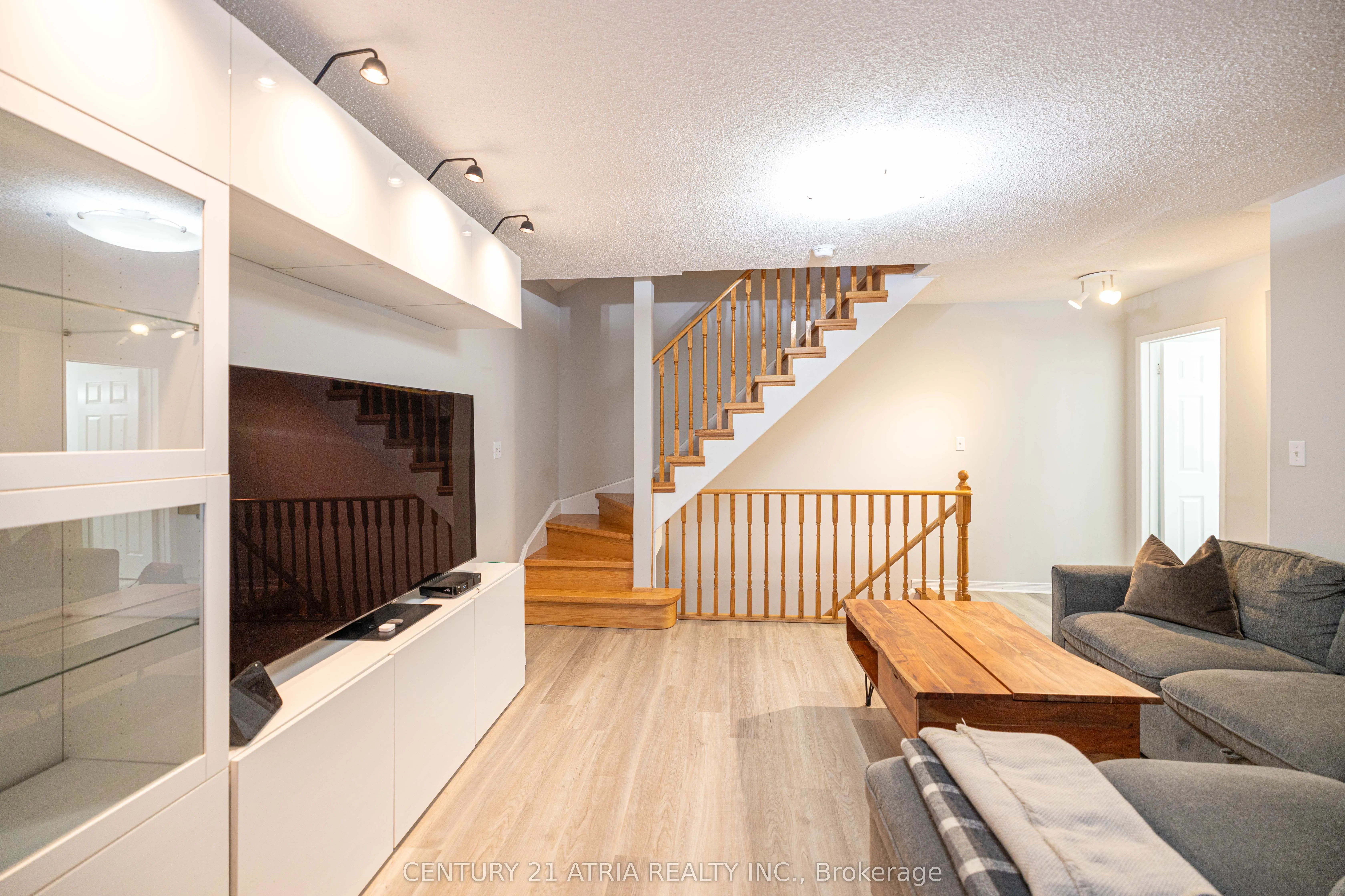 28 Rosebank Drive, #211
