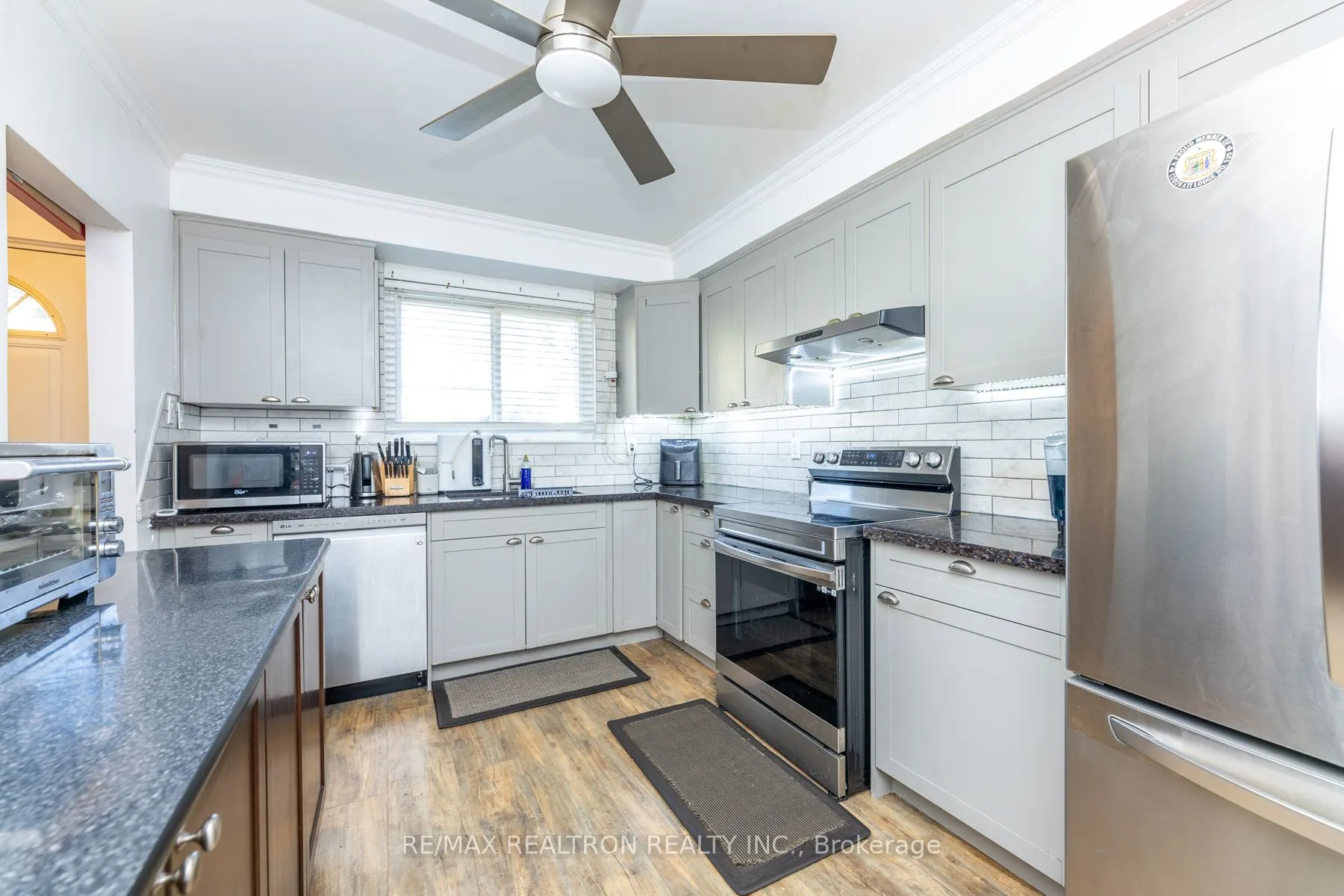 925 Bayly Street, #7