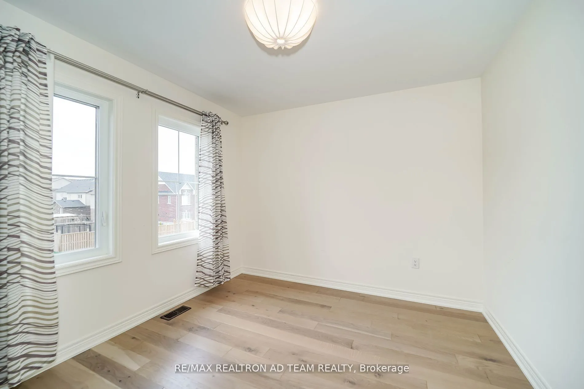 127 Courtney Street