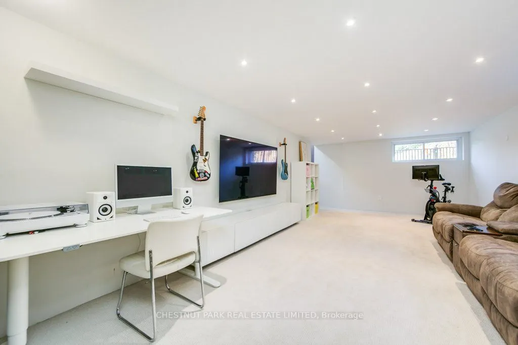 44 Brookridge Drive
