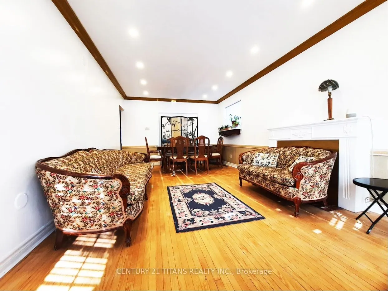 3 Saugeen Crescent