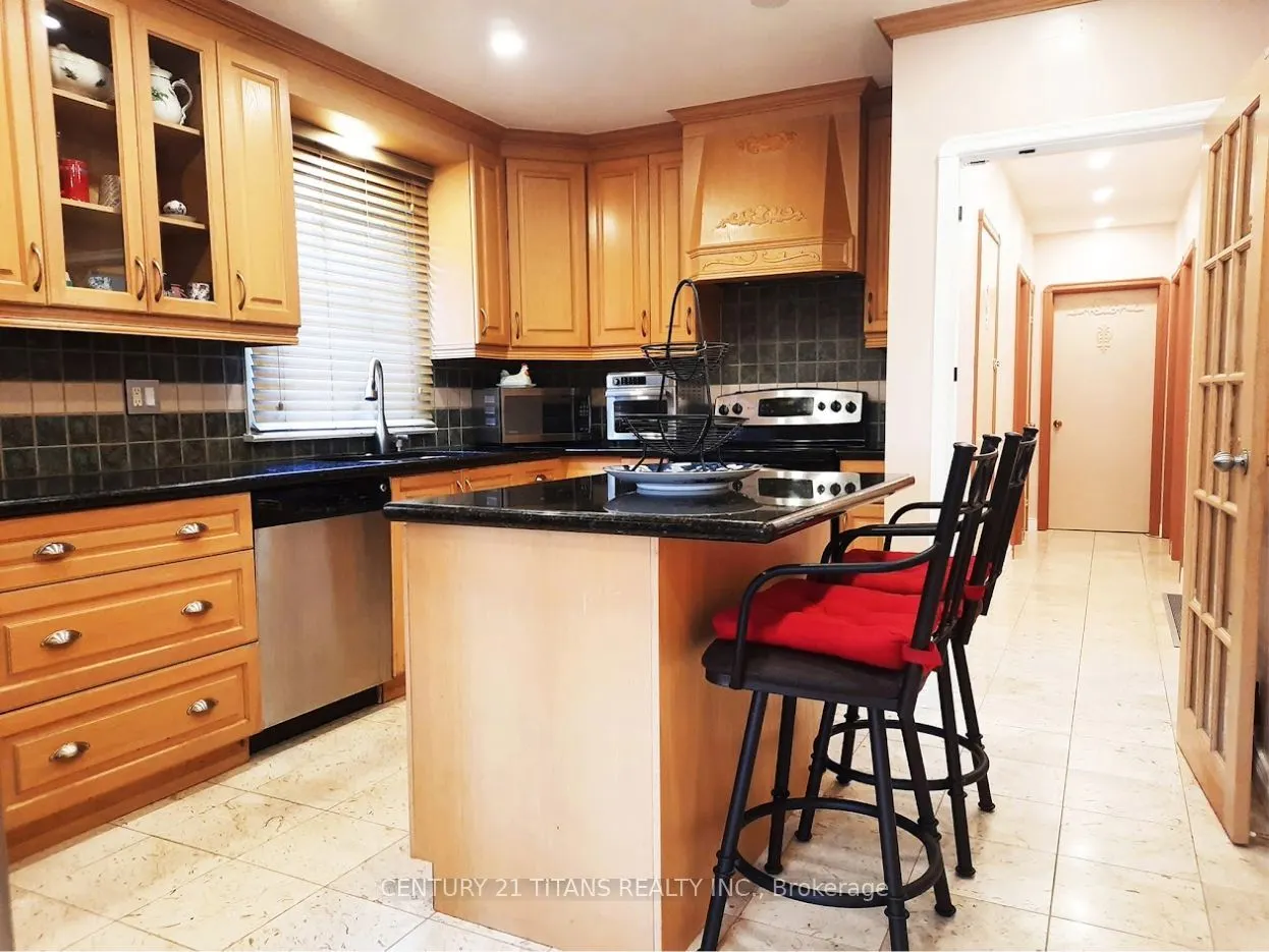 3 Saugeen Crescent