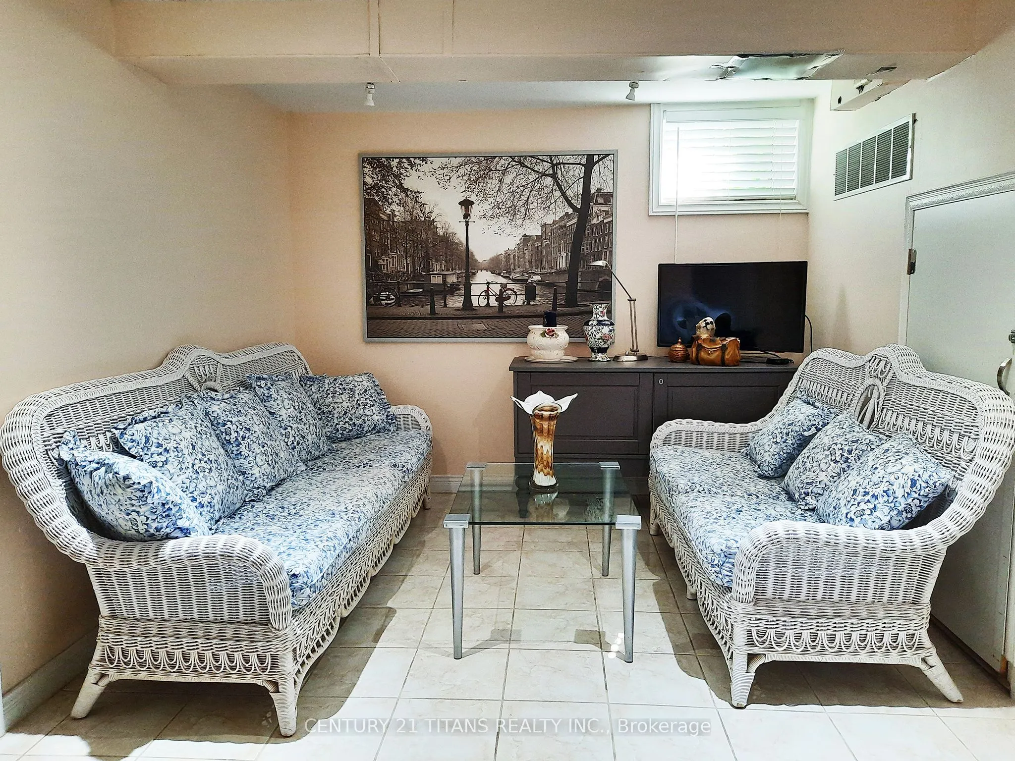 3 Saugeen Crescent