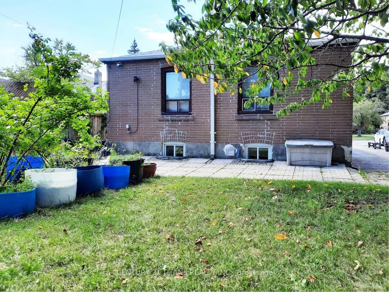 3 Saugeen Crescent