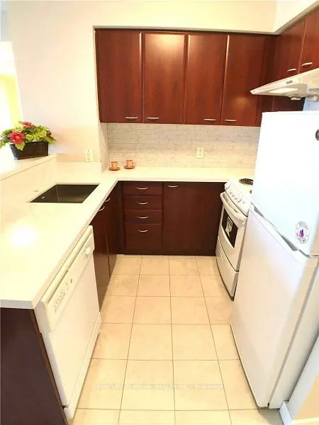 38 Lee Centre Drive, #3015