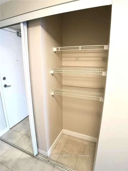38 Lee Centre Drive, #3015