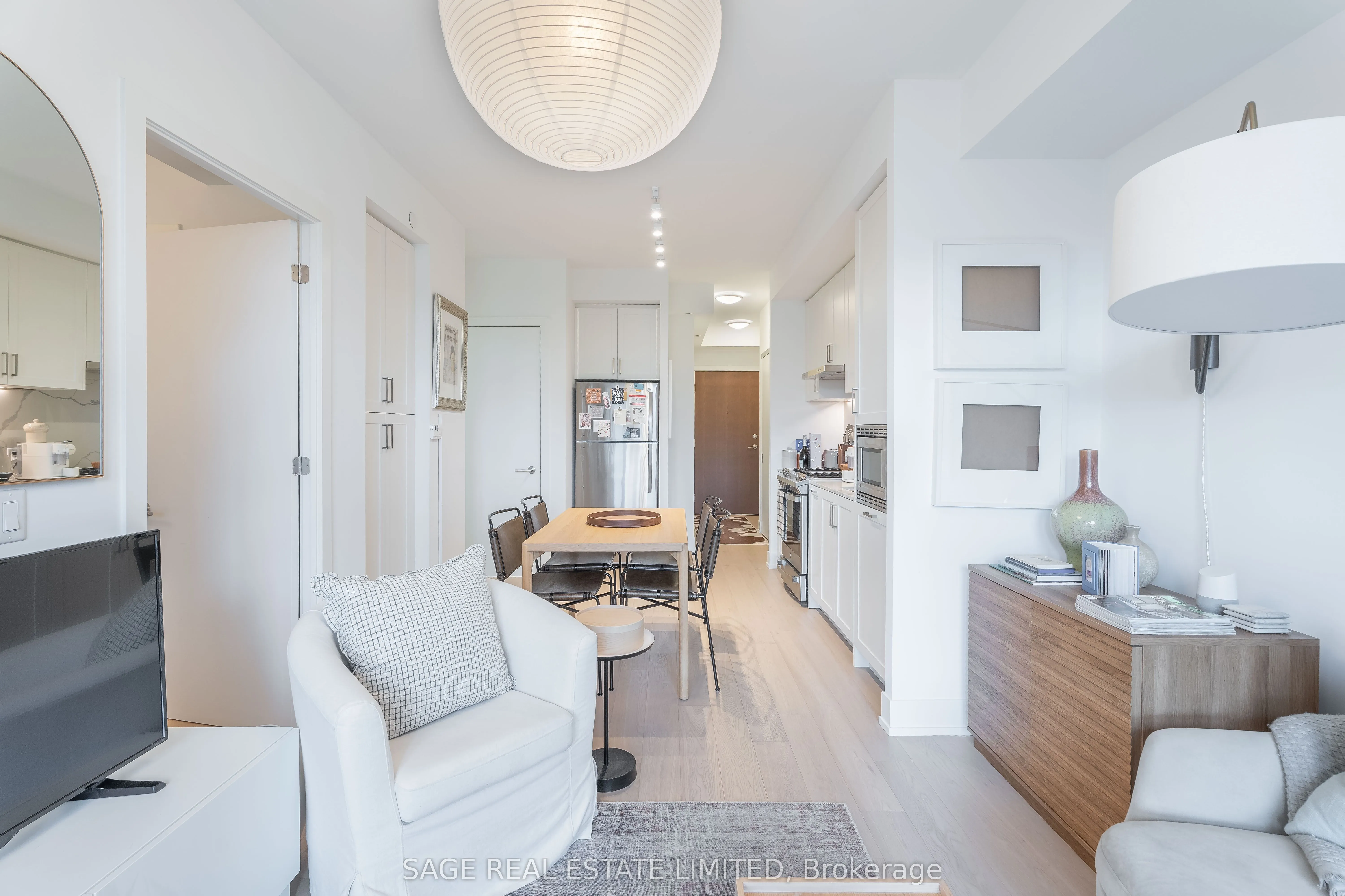 1331 Queen Street E, #404