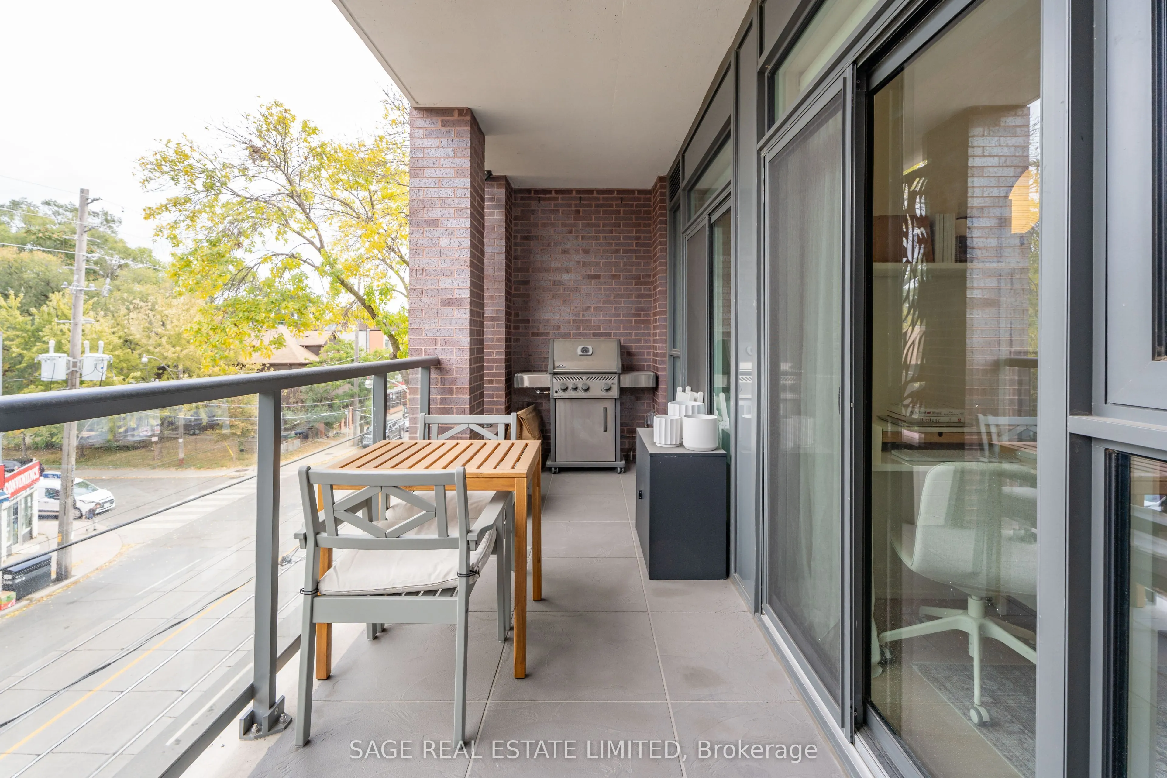 1331 Queen Street E, #404