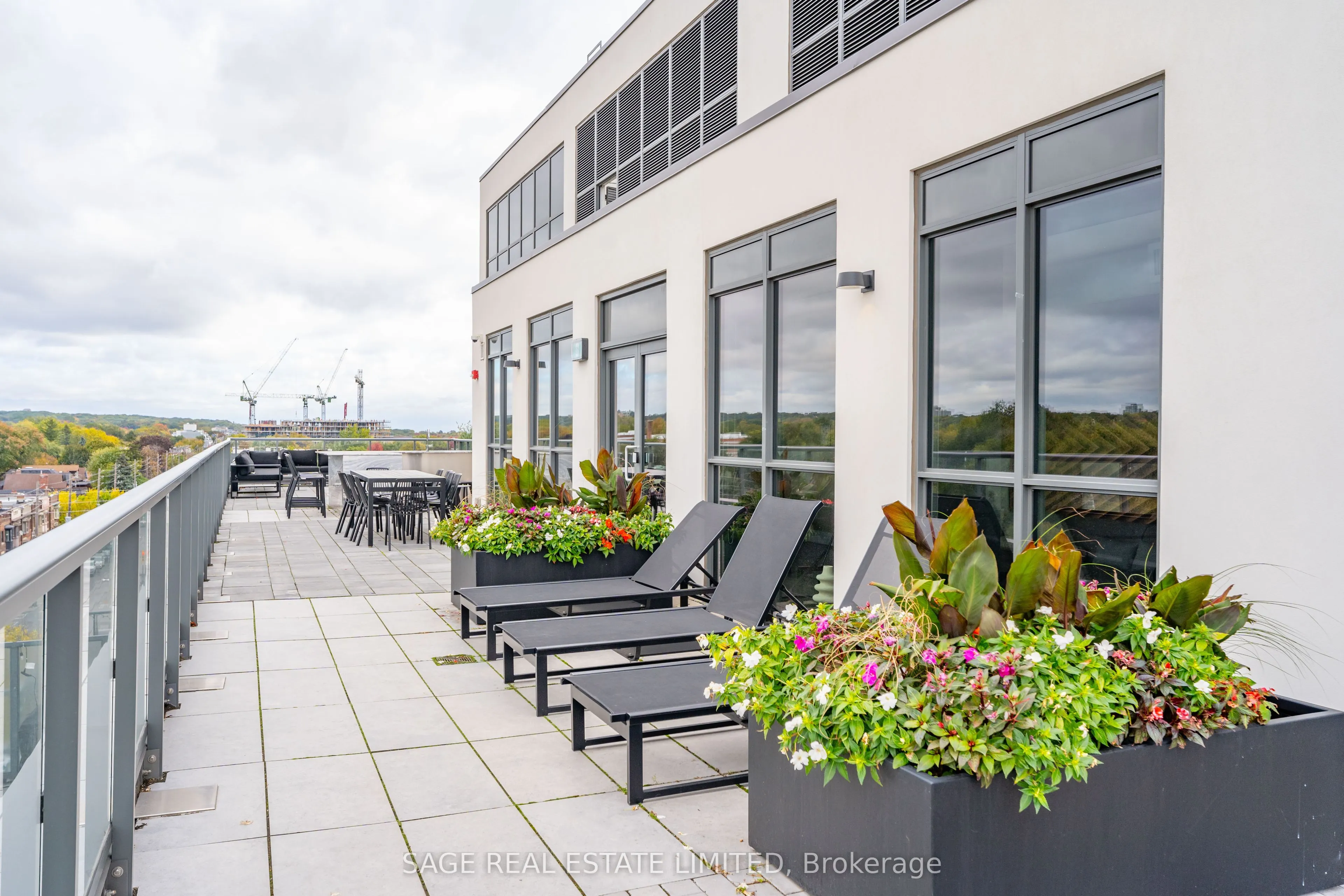 1331 Queen Street E, #404