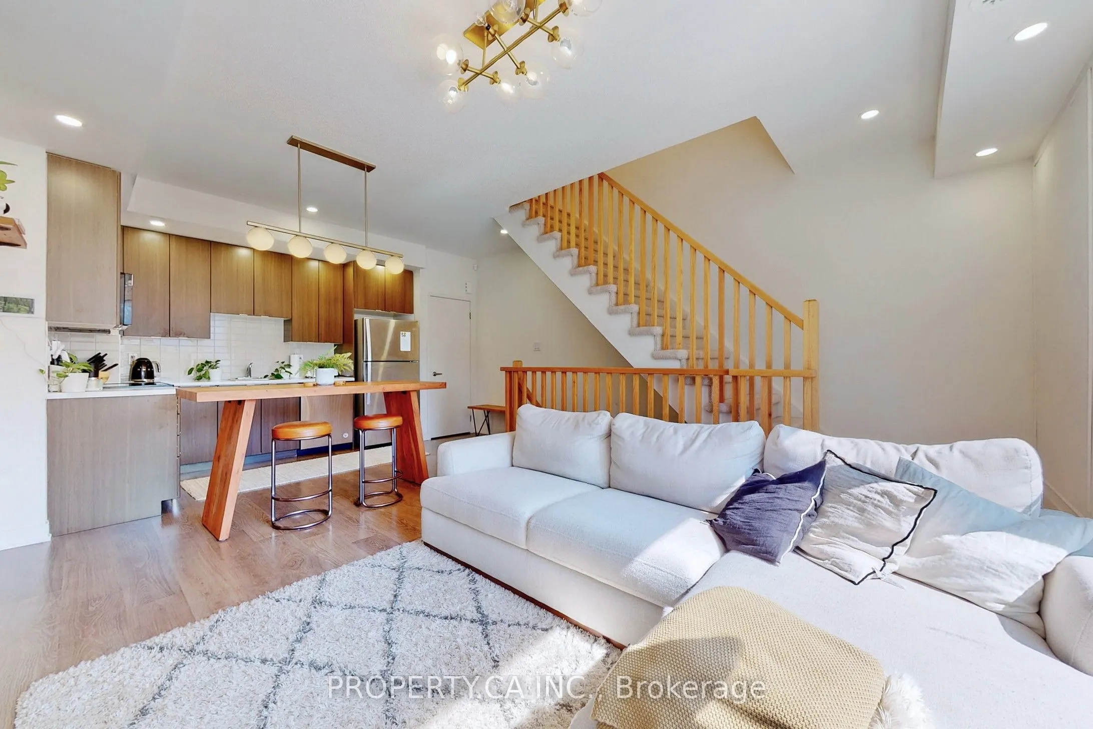 60 Orchid Place, #TH-2