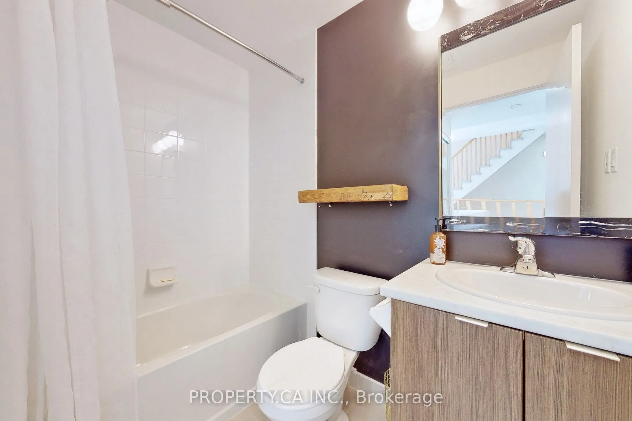 60 Orchid Place, #TH-2