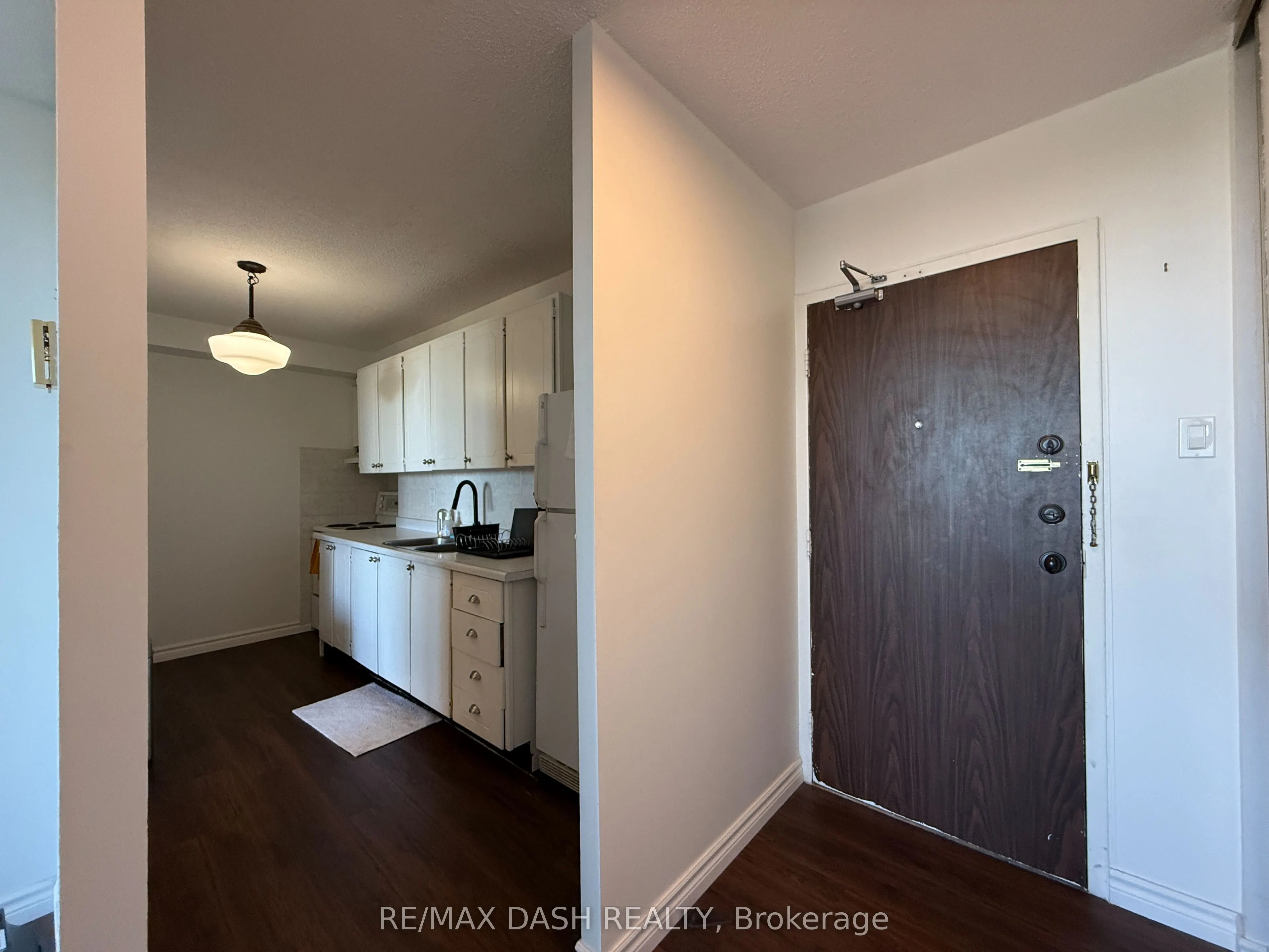 15 Torrance Road, #611