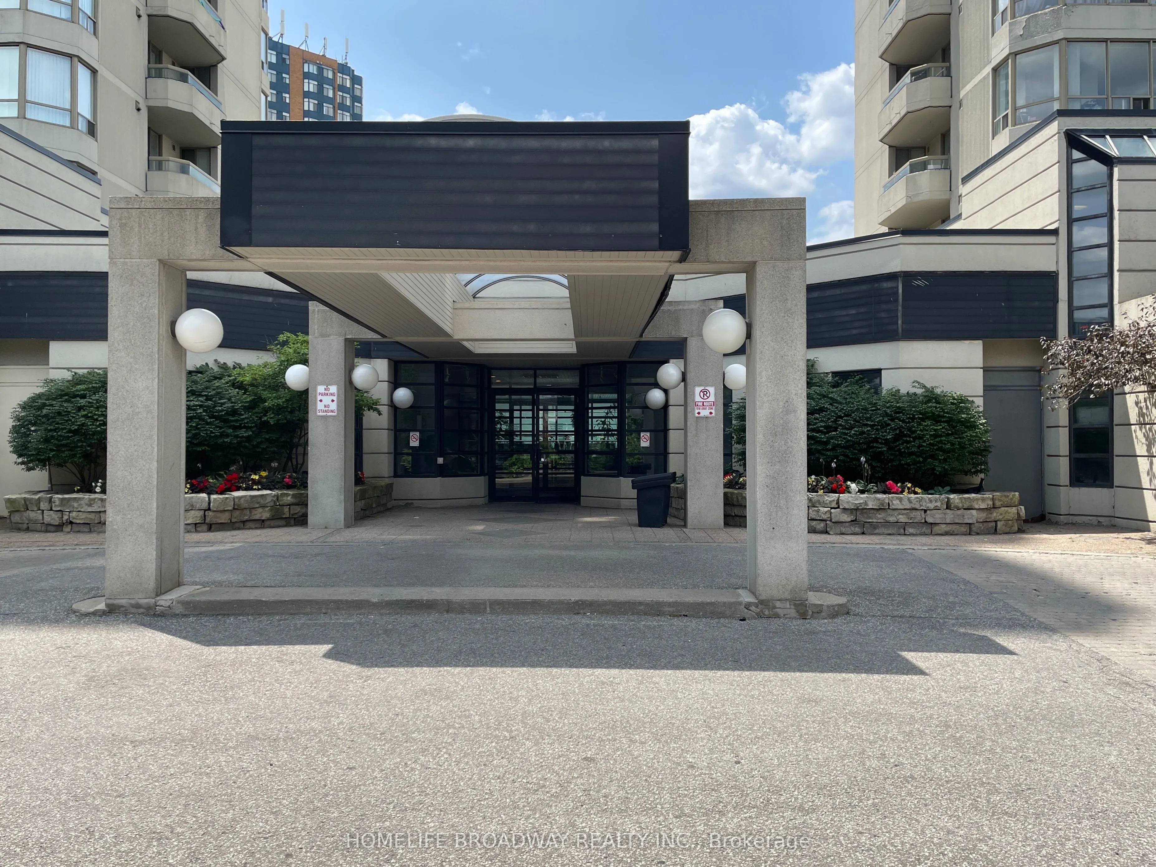 150 Alton Towers Circle, #1714