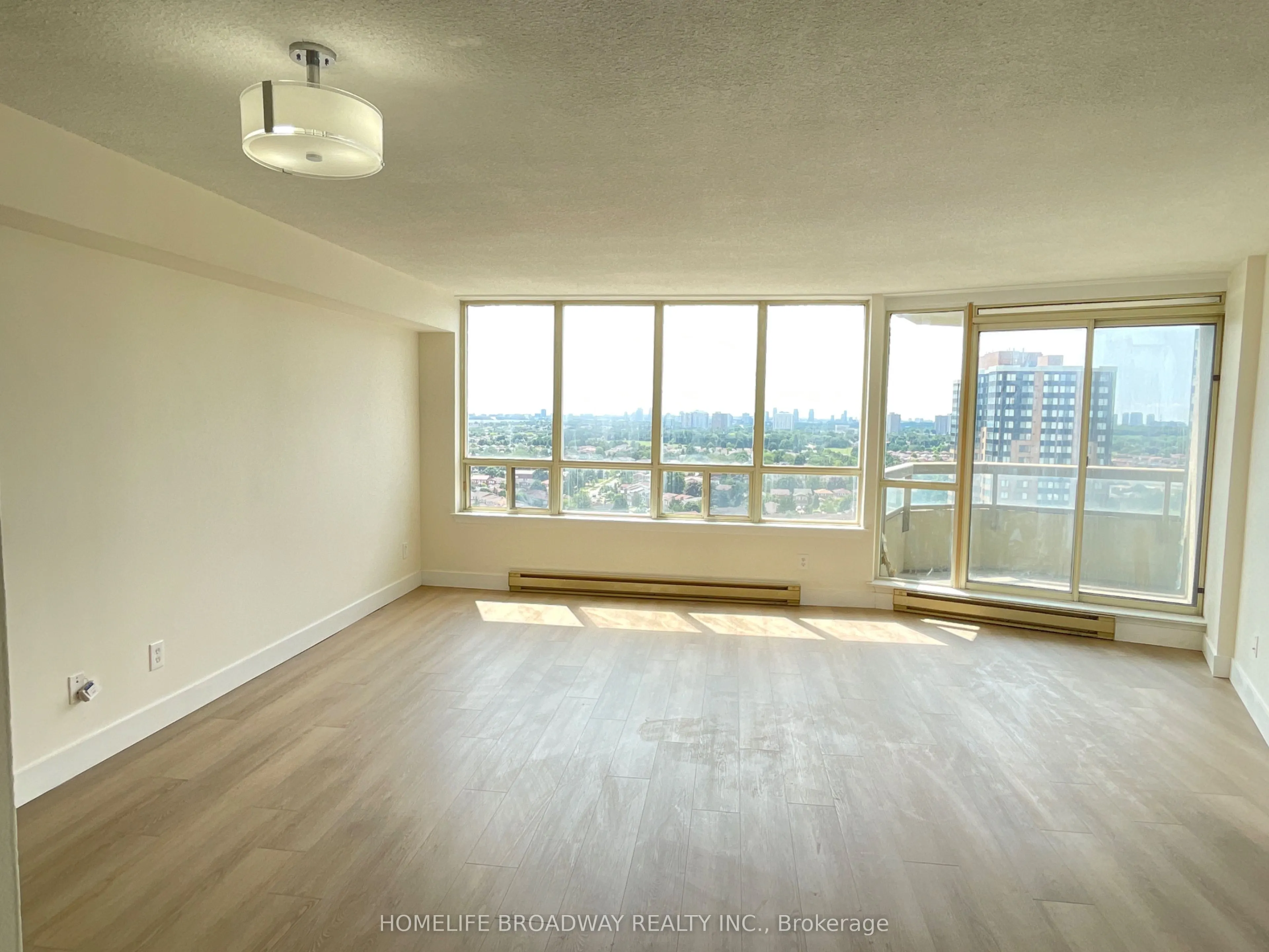 150 Alton Towers Circle, #1714