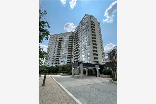 150 Alton Towers Circle, #1714