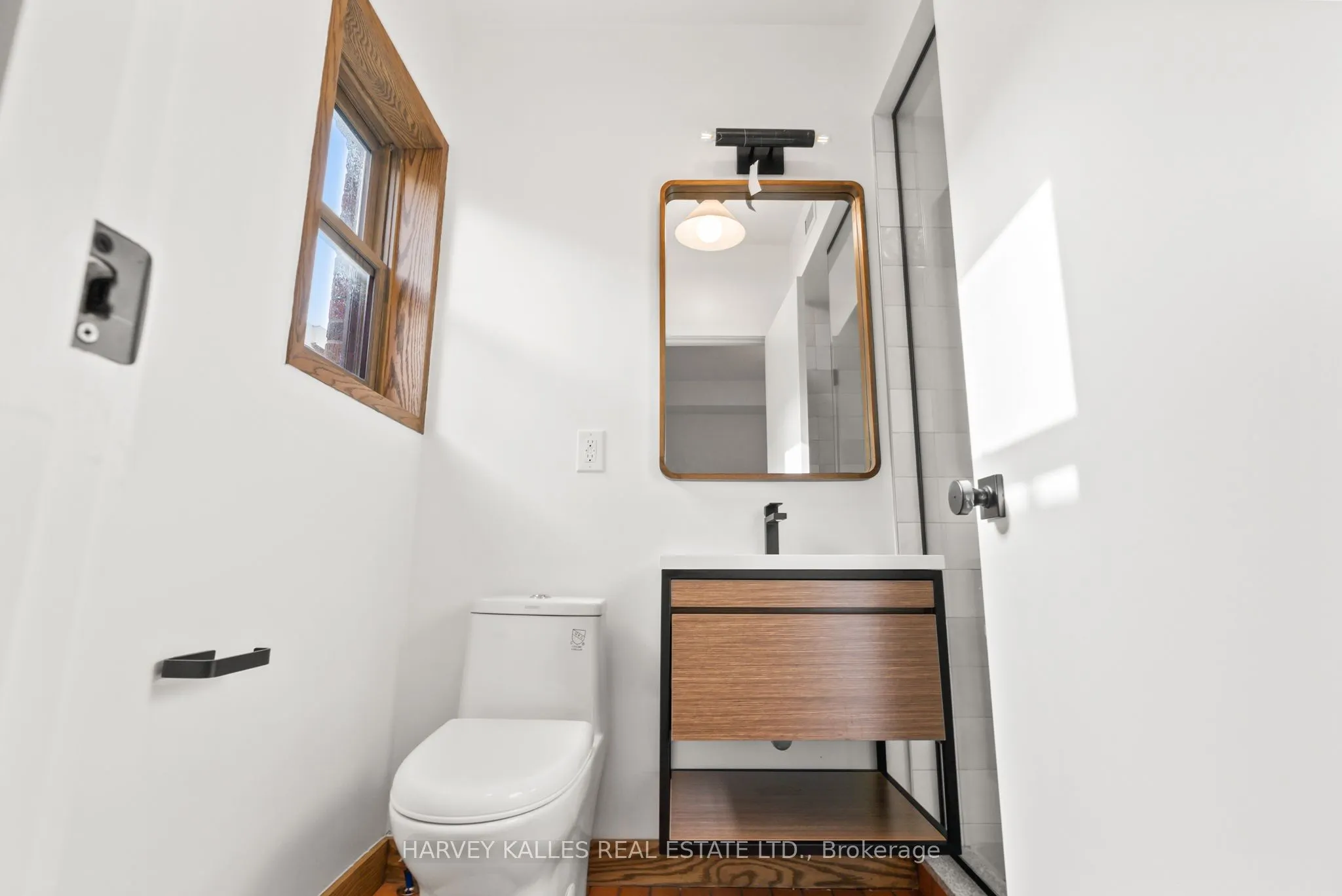 663 Greenwood Avenue, #2