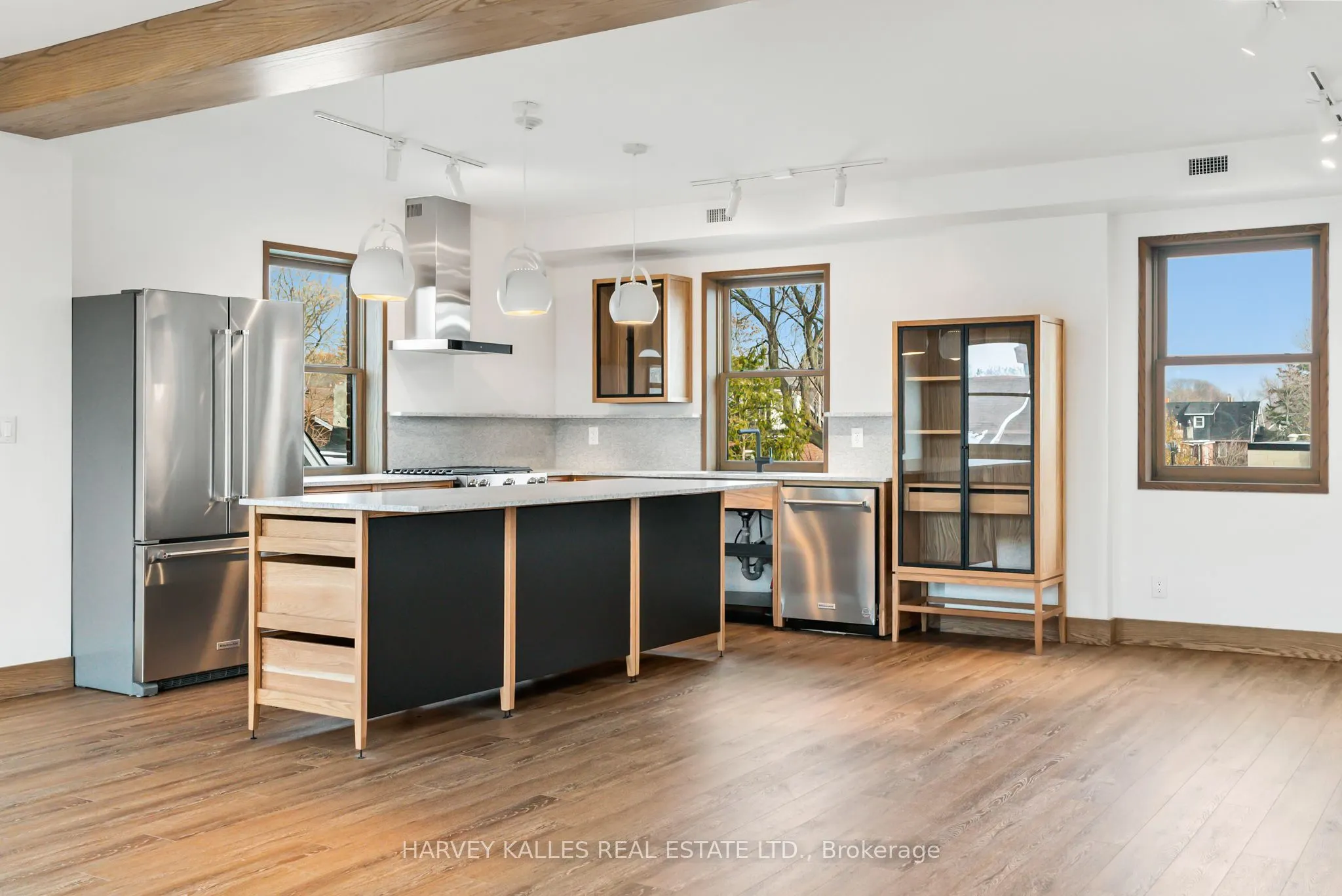 663 Greenwood Avenue, #2