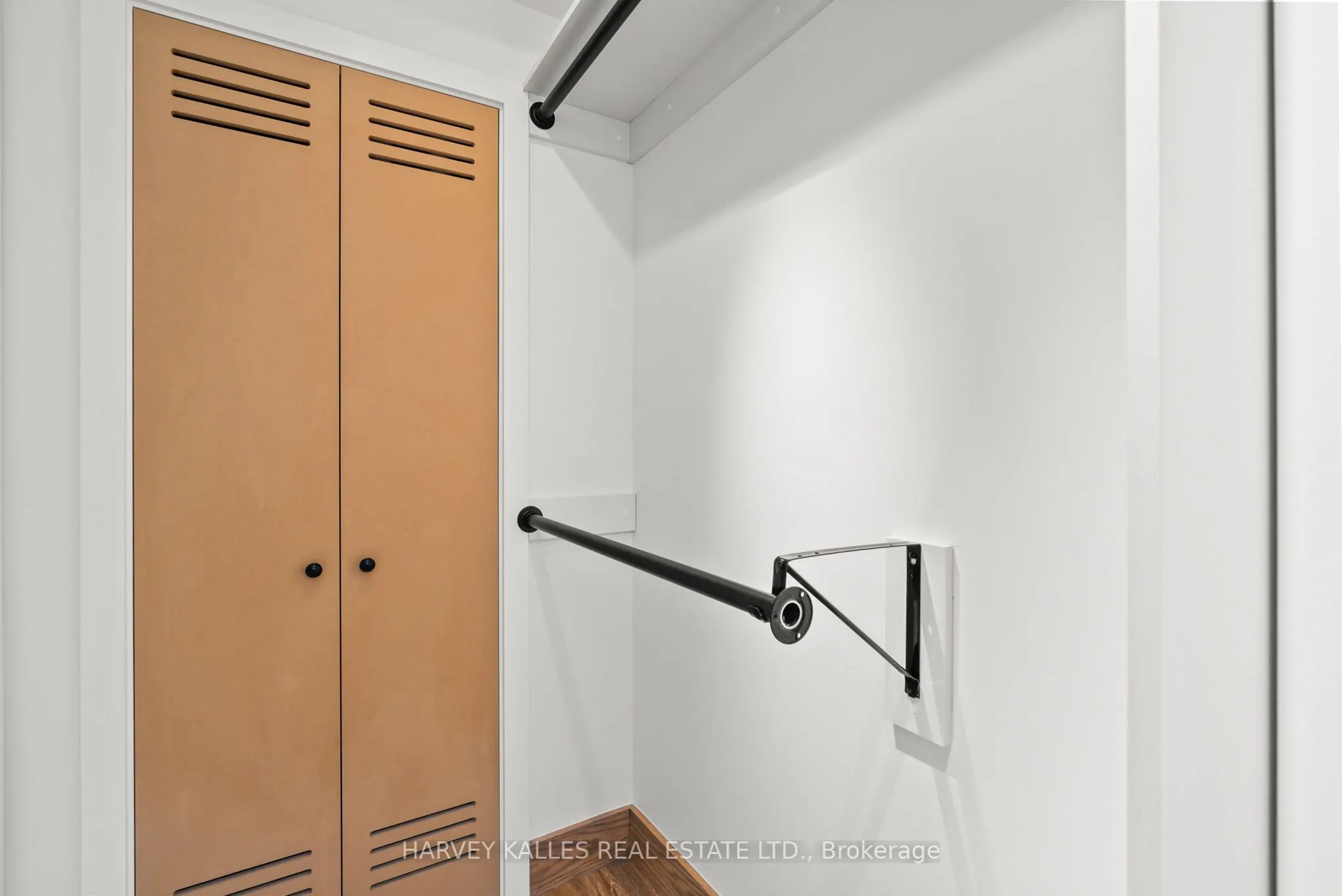 663 Greenwood Avenue, #2