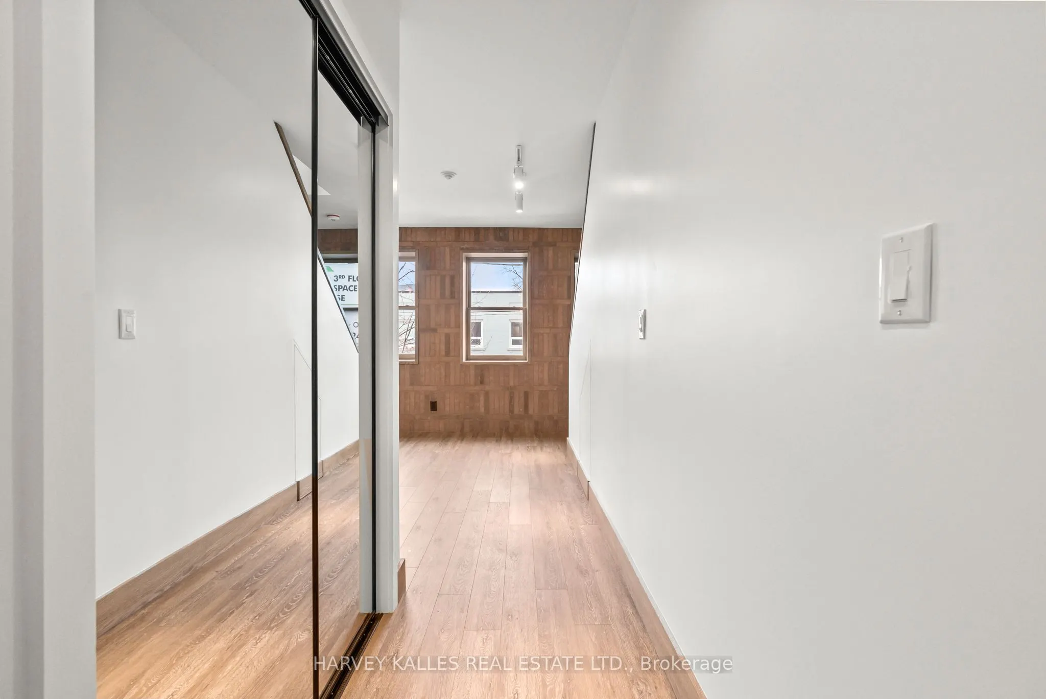 663 Greenwood Avenue, #2