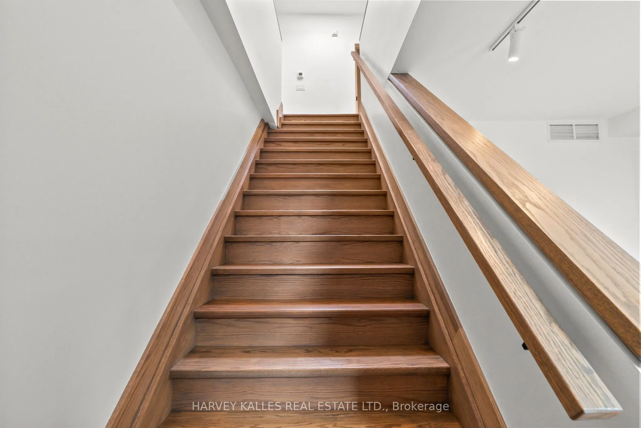 663 Greenwood Avenue, #2