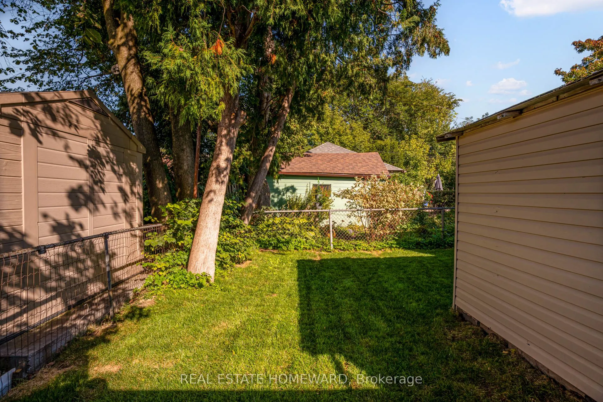 292 Glebeholme Boulevard
