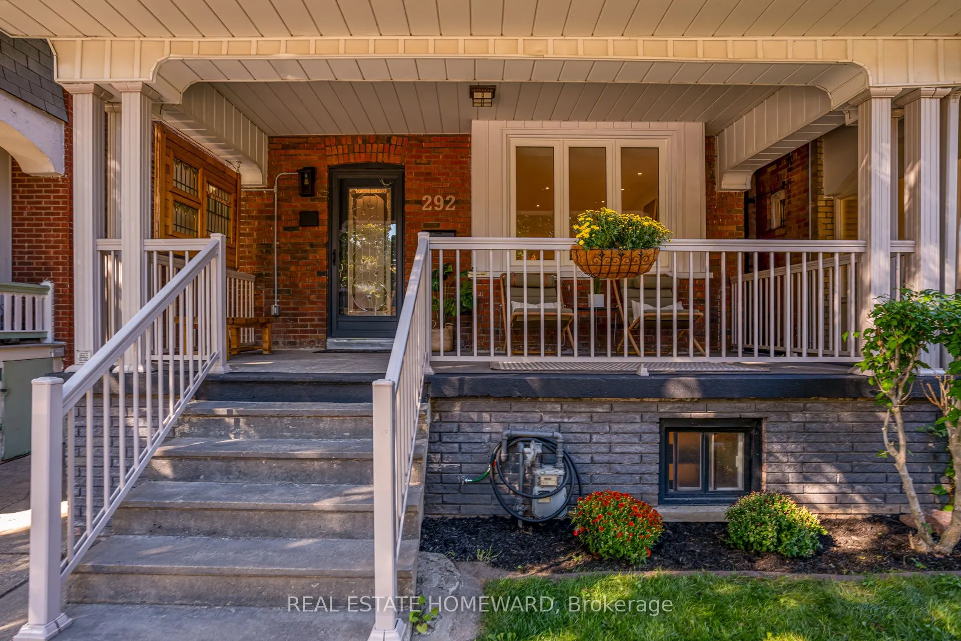 292 Glebeholme Boulevard
