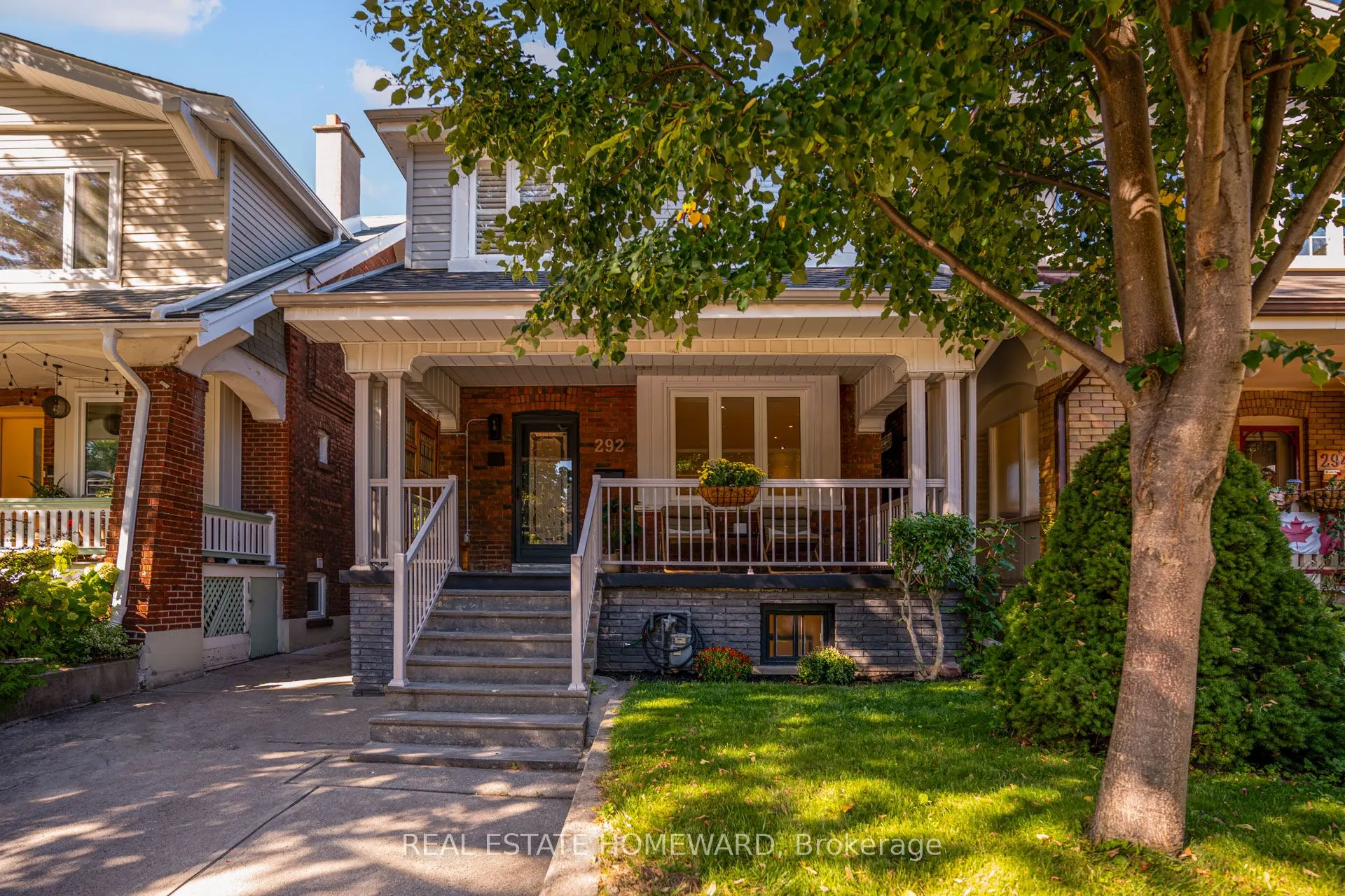 292 Glebeholme Boulevard