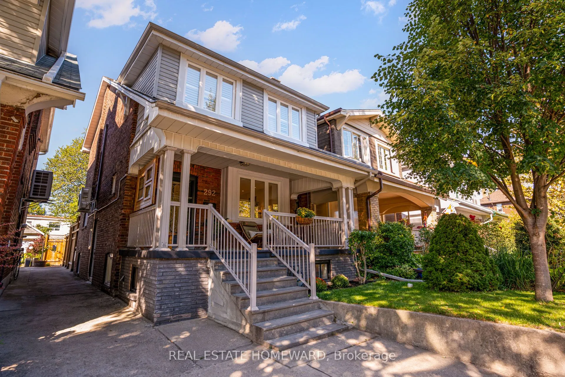 292 Glebeholme Boulevard