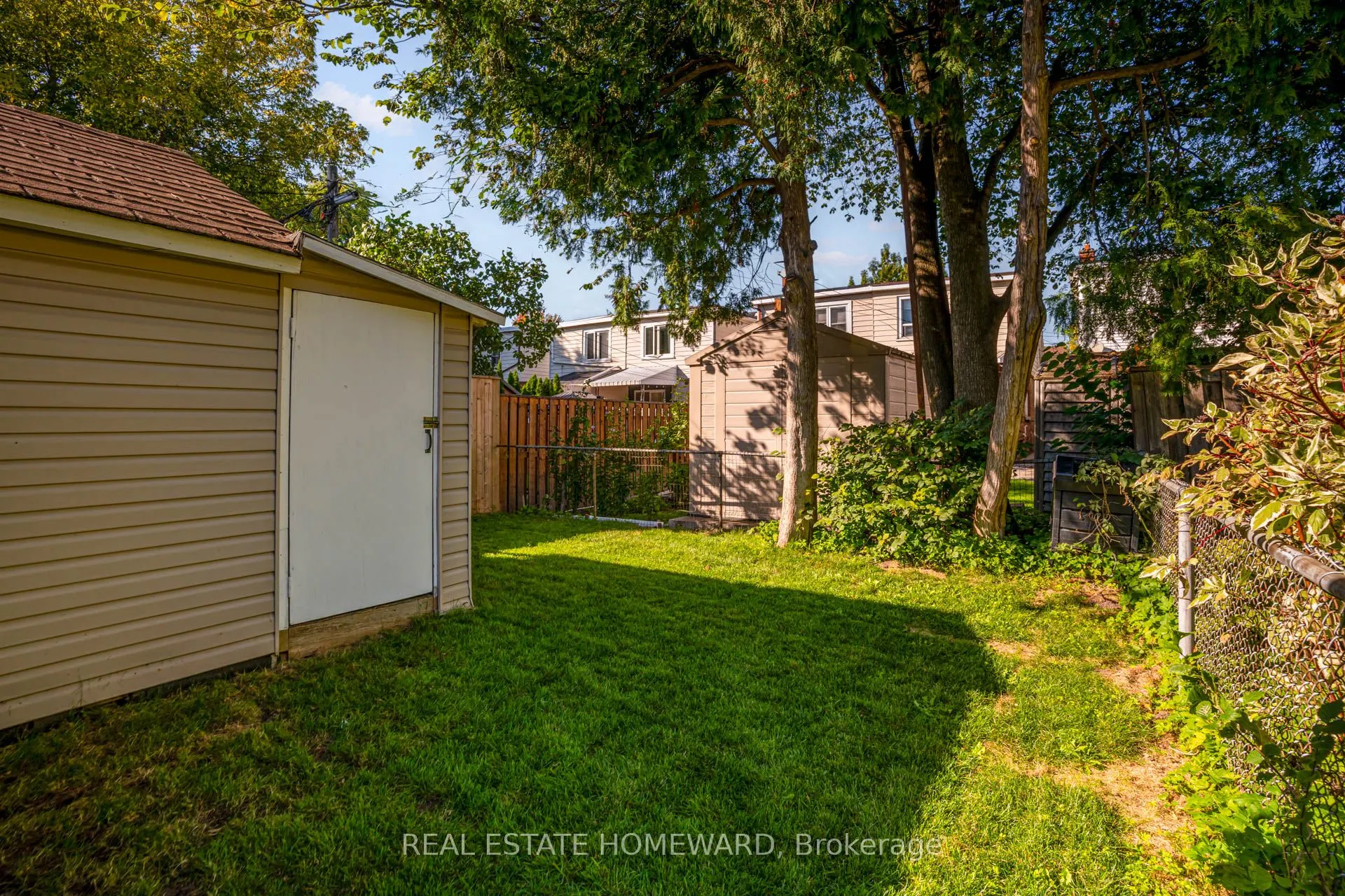 292 Glebeholme Boulevard