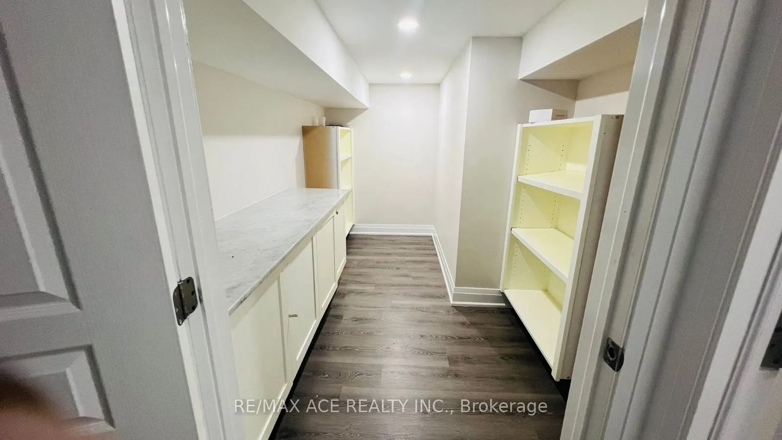 2450 Bridle Road, #Bsmt