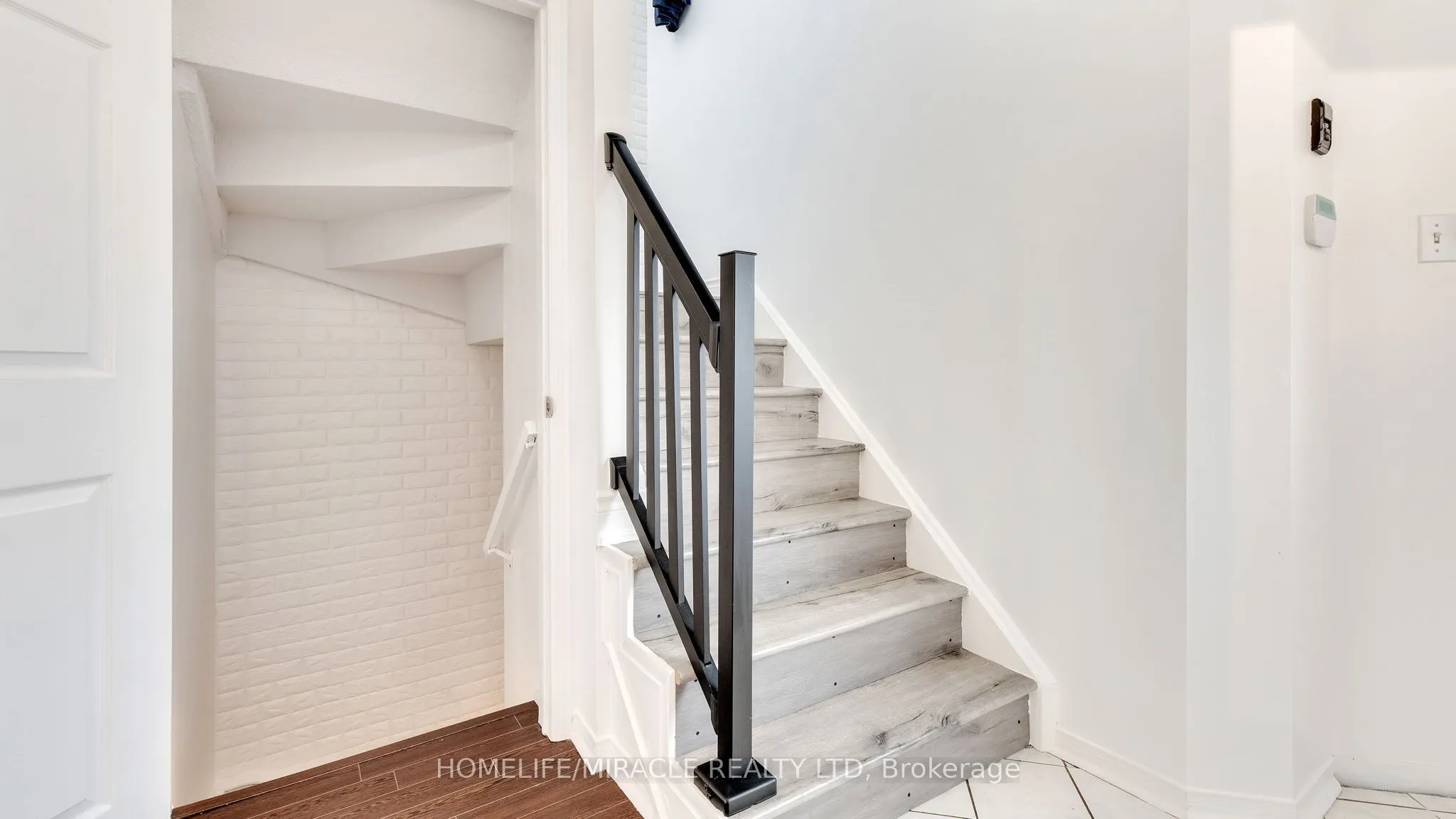 40 Landerville Lane