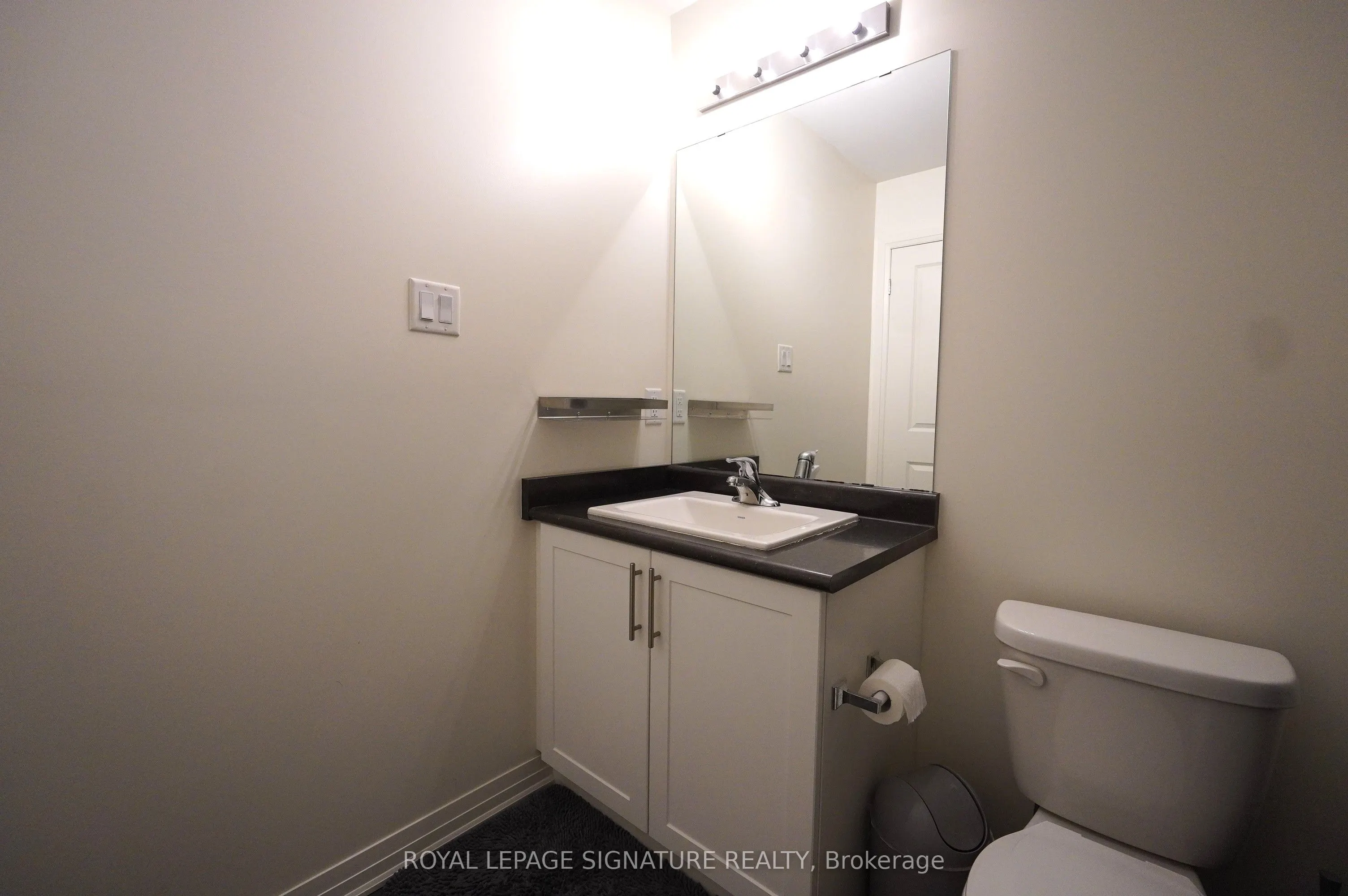 212 Lord Elgin Lane