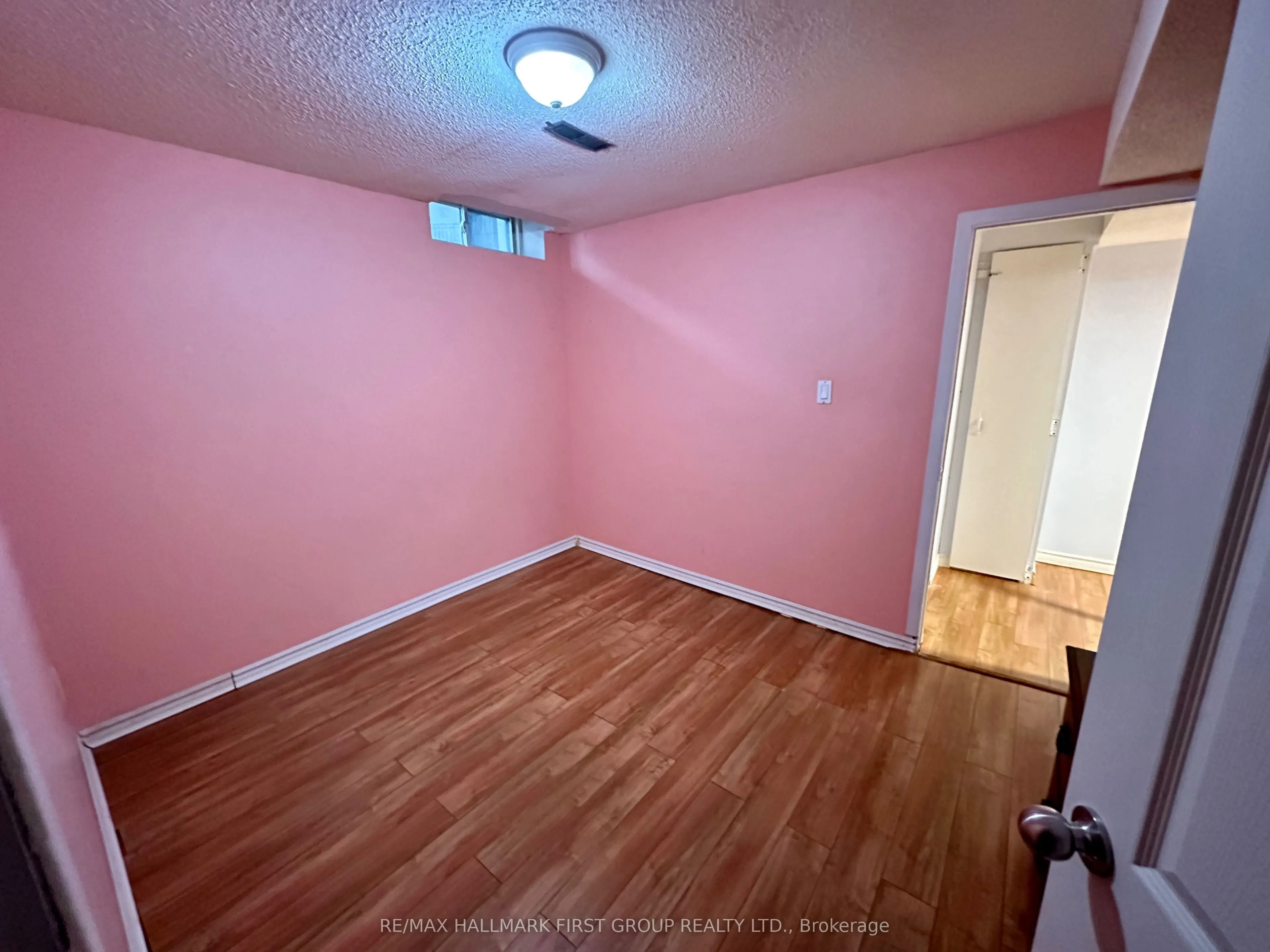 44 Loradeen Crescent, #Lower