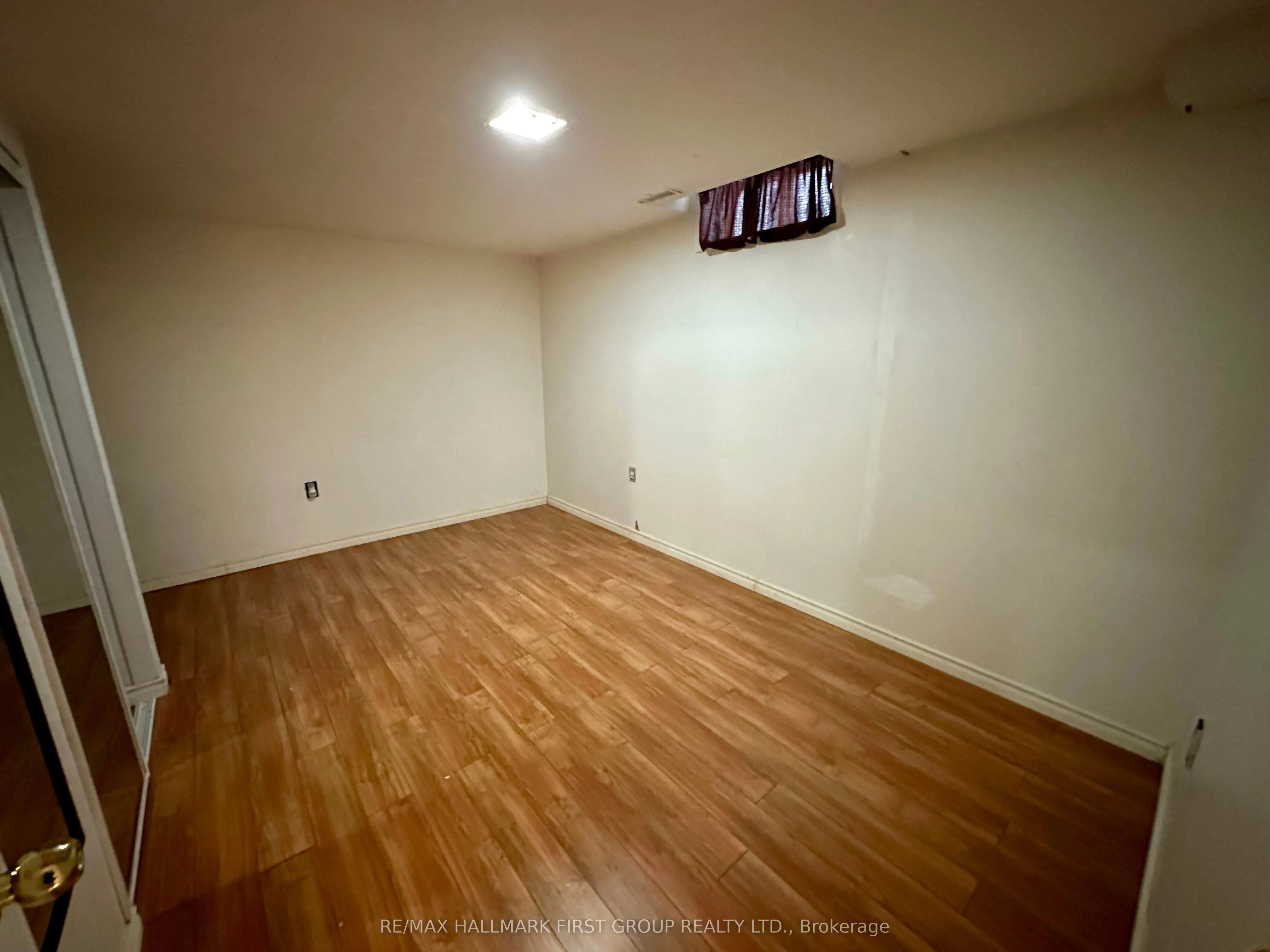 44 Loradeen Crescent, #Lower