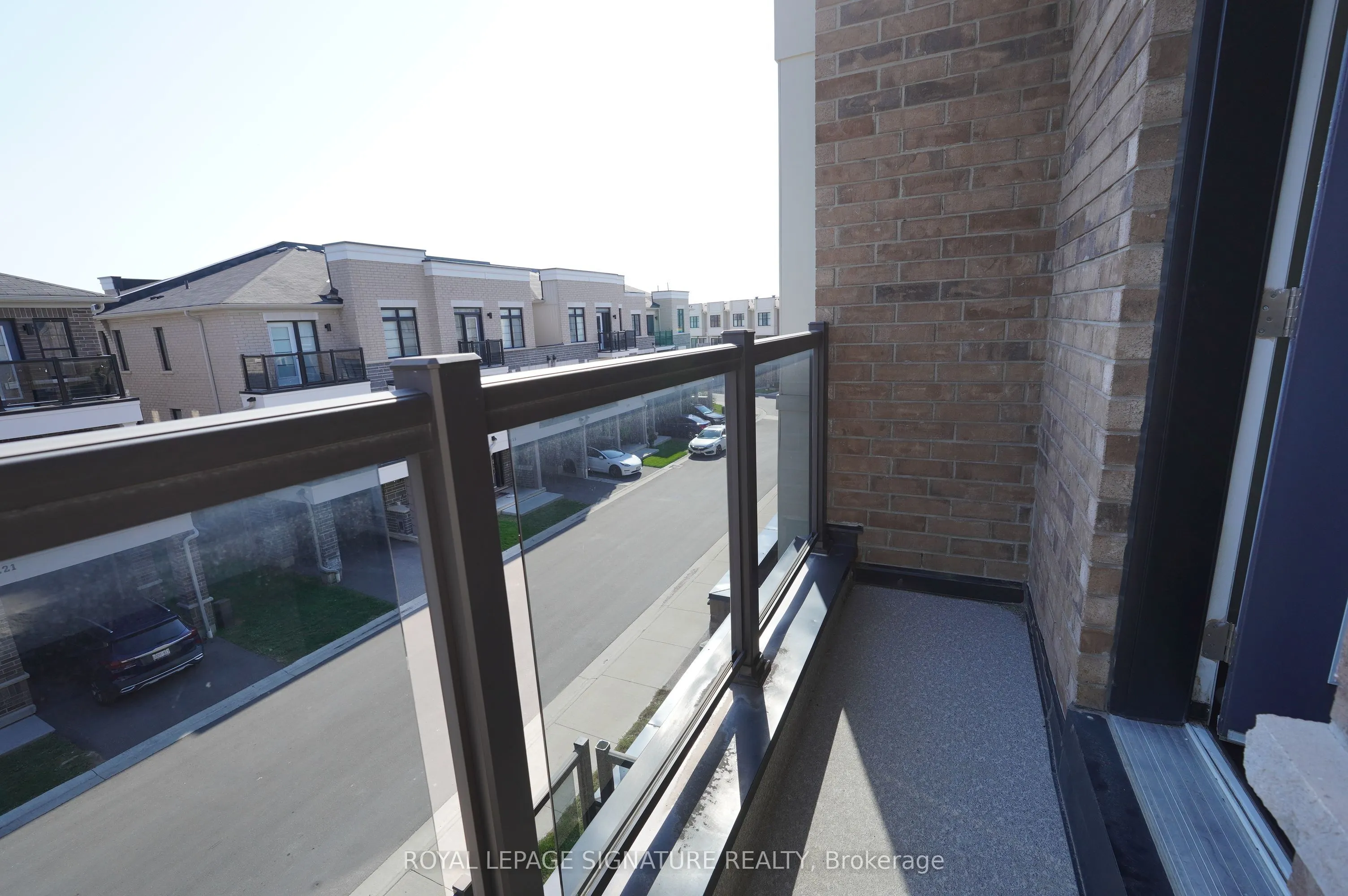 212 Lord Elgin Lane