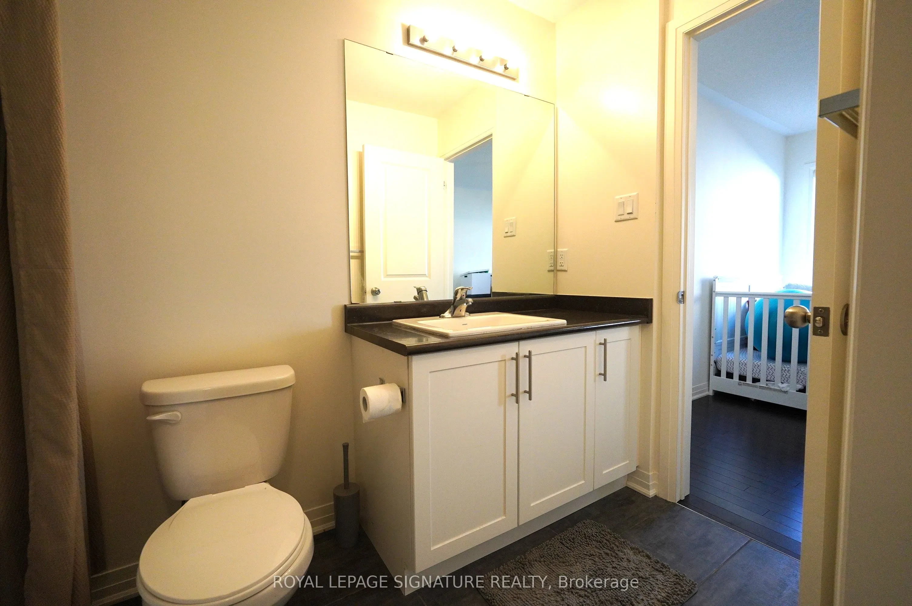 212 Lord Elgin Lane