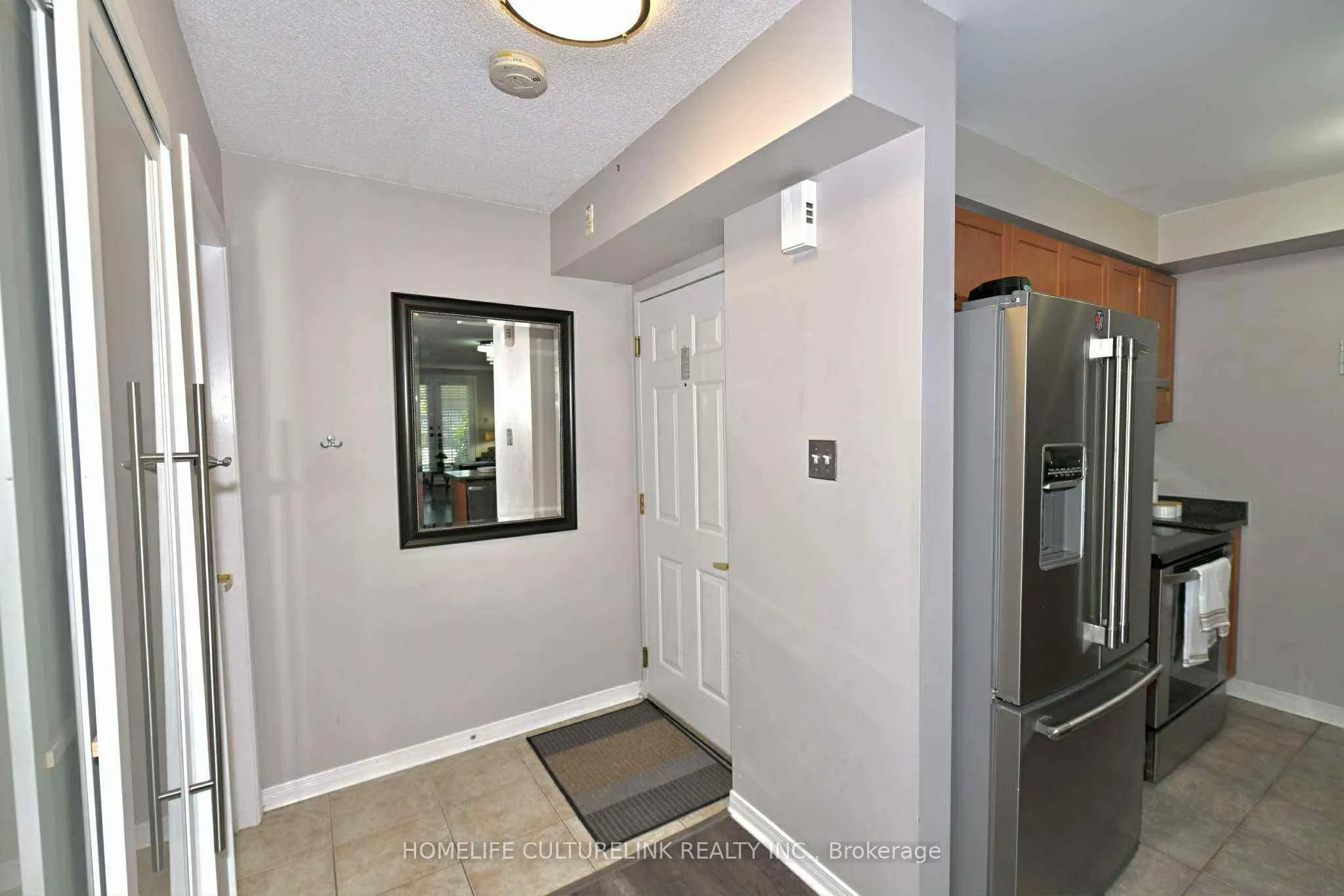 84 Petra Way E, #1