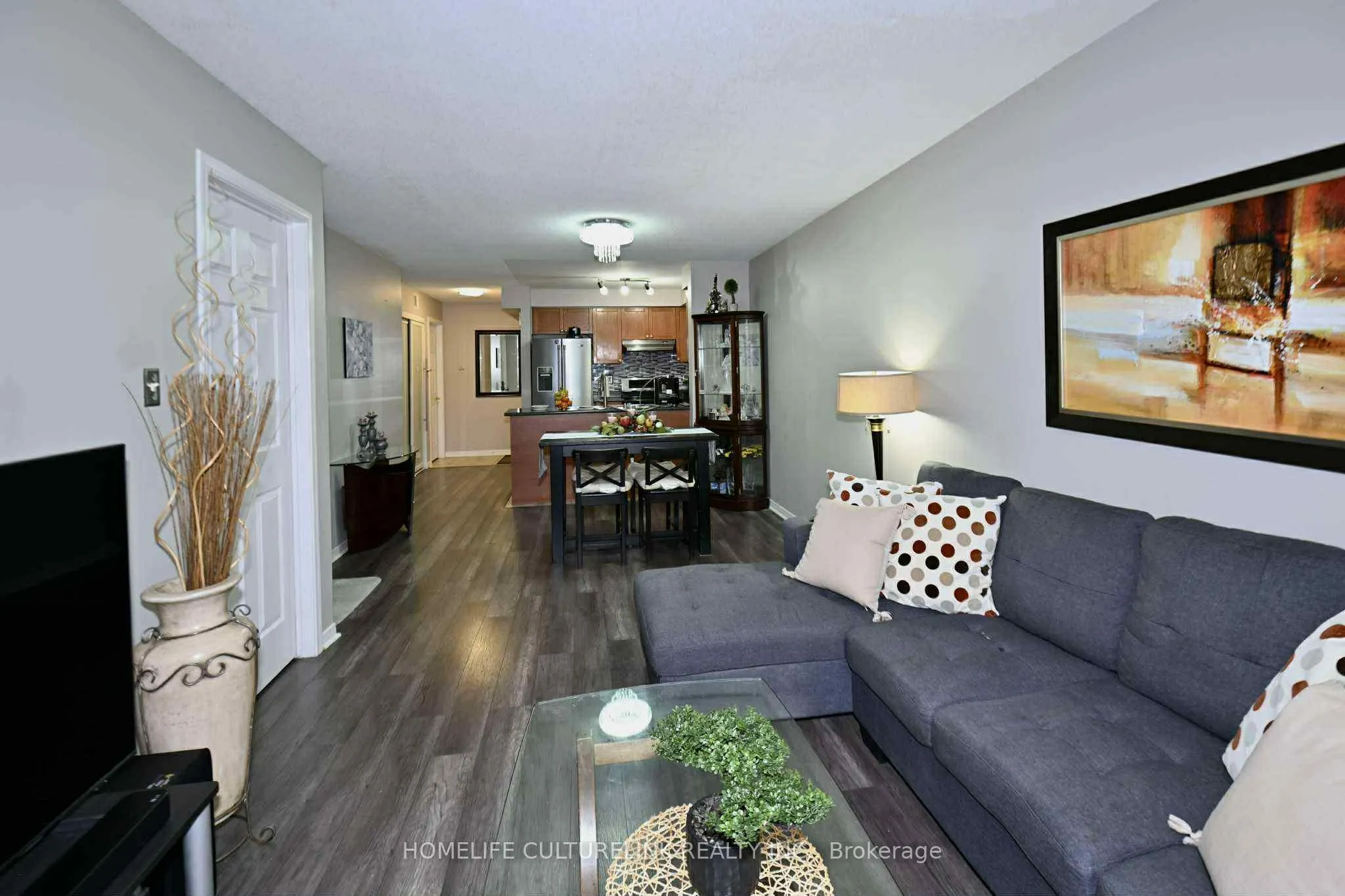 84 Petra Way E, #1
