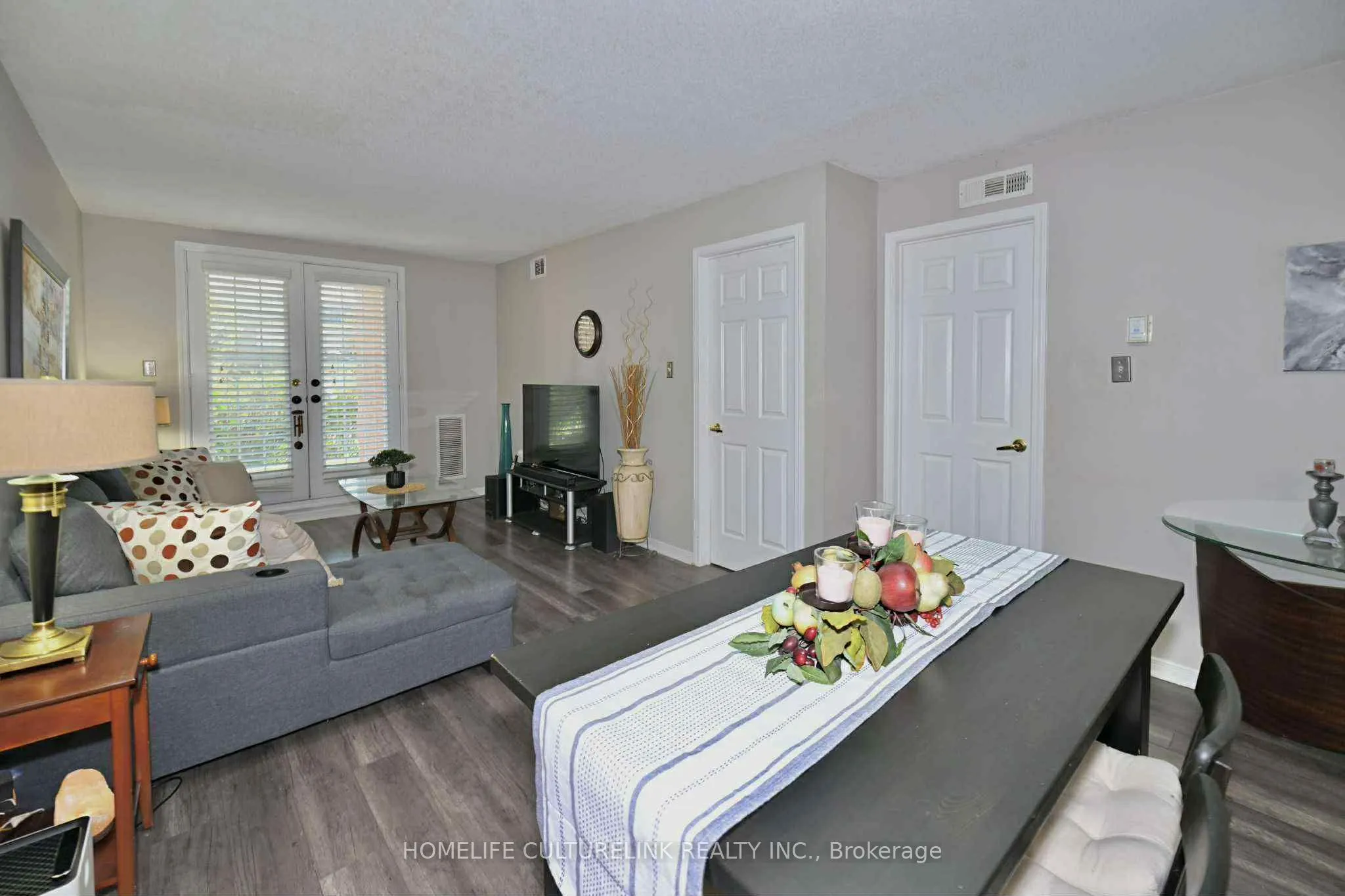 84 Petra Way E, #1