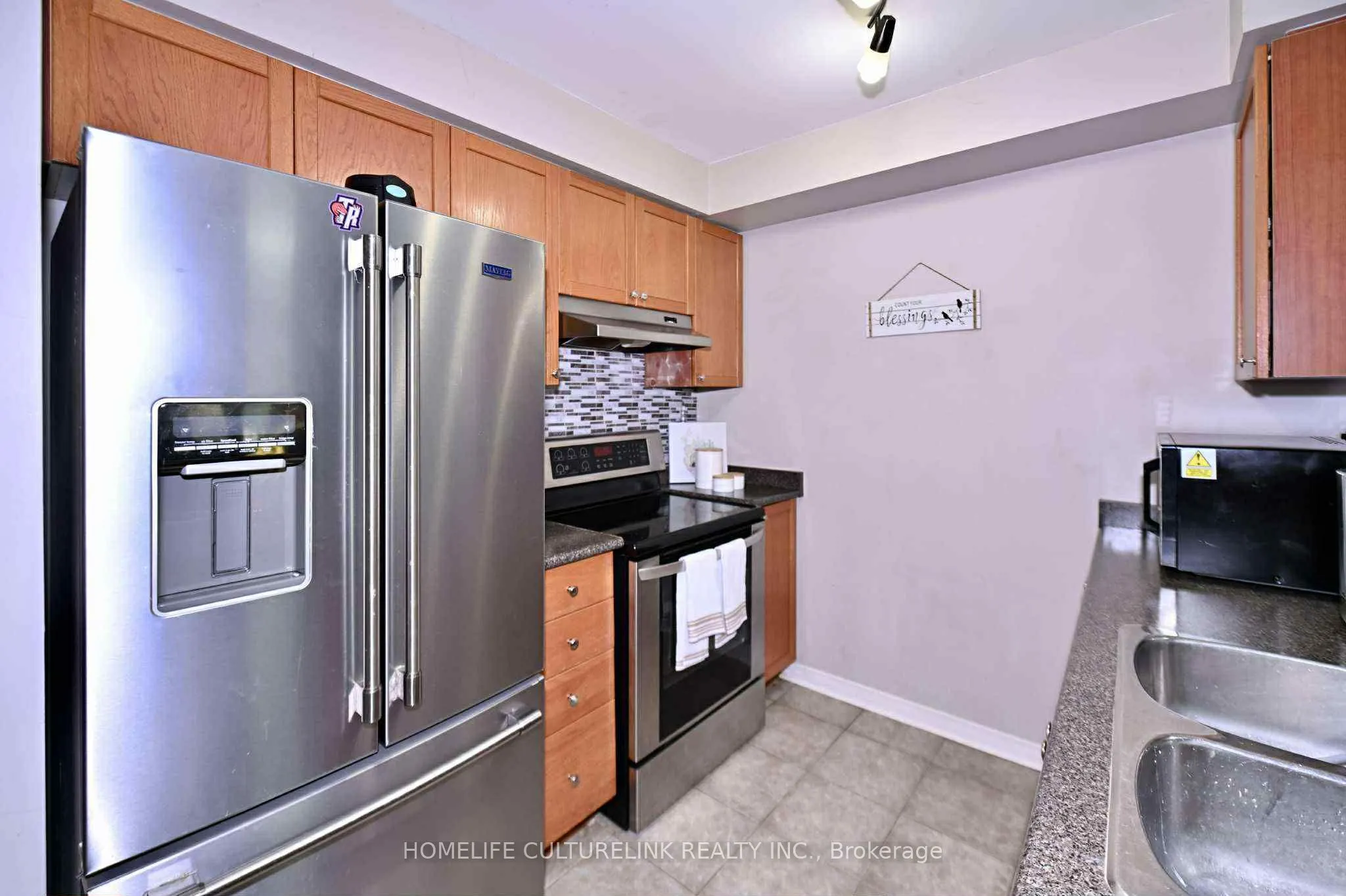 84 Petra Way E, #1